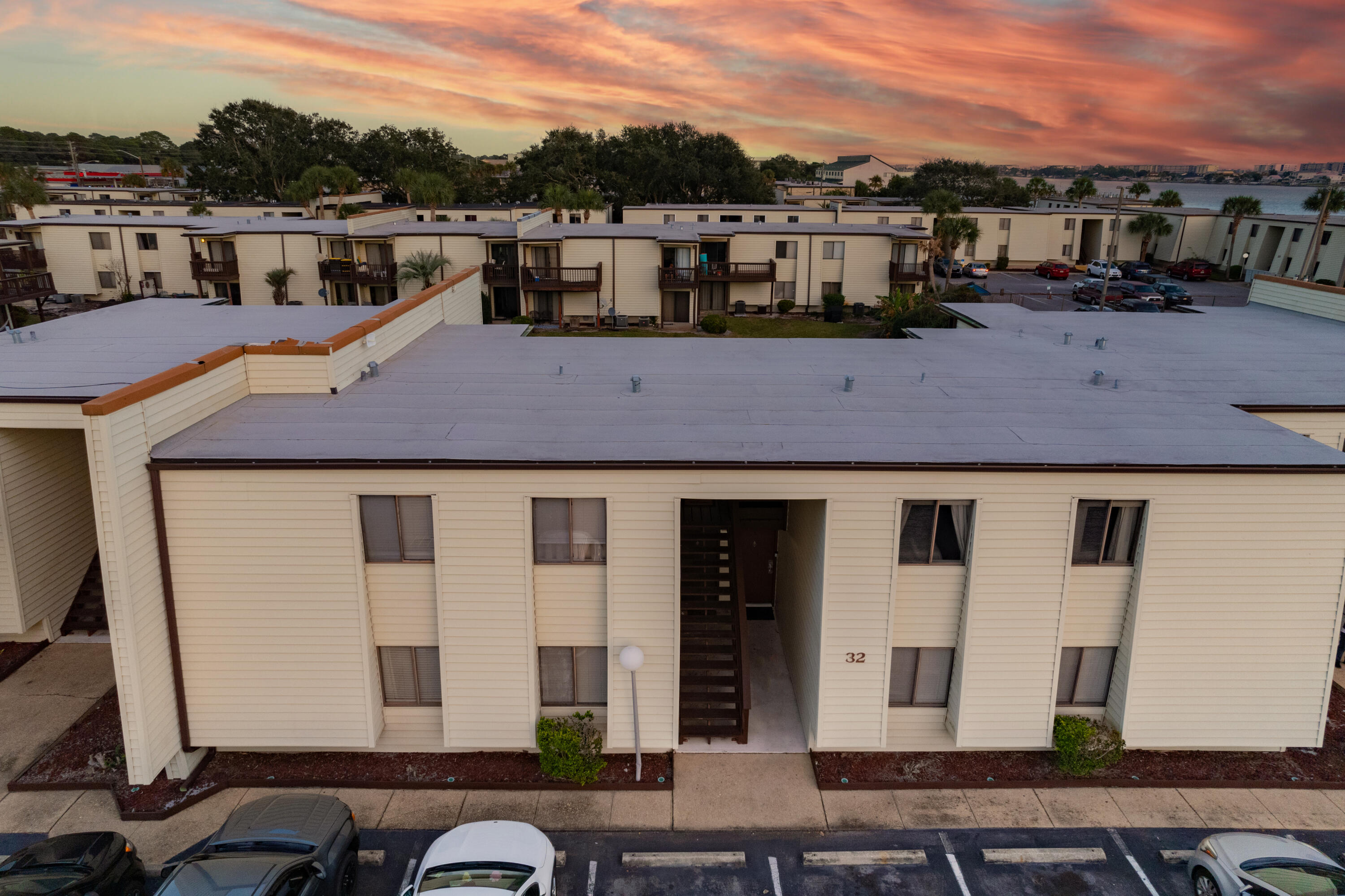 This beautifully renovated second-floor unit at Fountainhead offers modern living just steps from the water. Enjoy stunning views along the Intracoastal Waterway and Santa Rosa Sound, plus amenities like a pool, tennis courts, a dock with boat slips, and a rec center.Only minutes from the beaches on Okaloosa Island, downtown Fort Walton, Hurlburt Field, and Destin. Recent updates include a new A/C (2021) and roof (2021). VA-approved and rentals allowed (30-day min). Furnishings do not convey. Call today to schedule a showing!