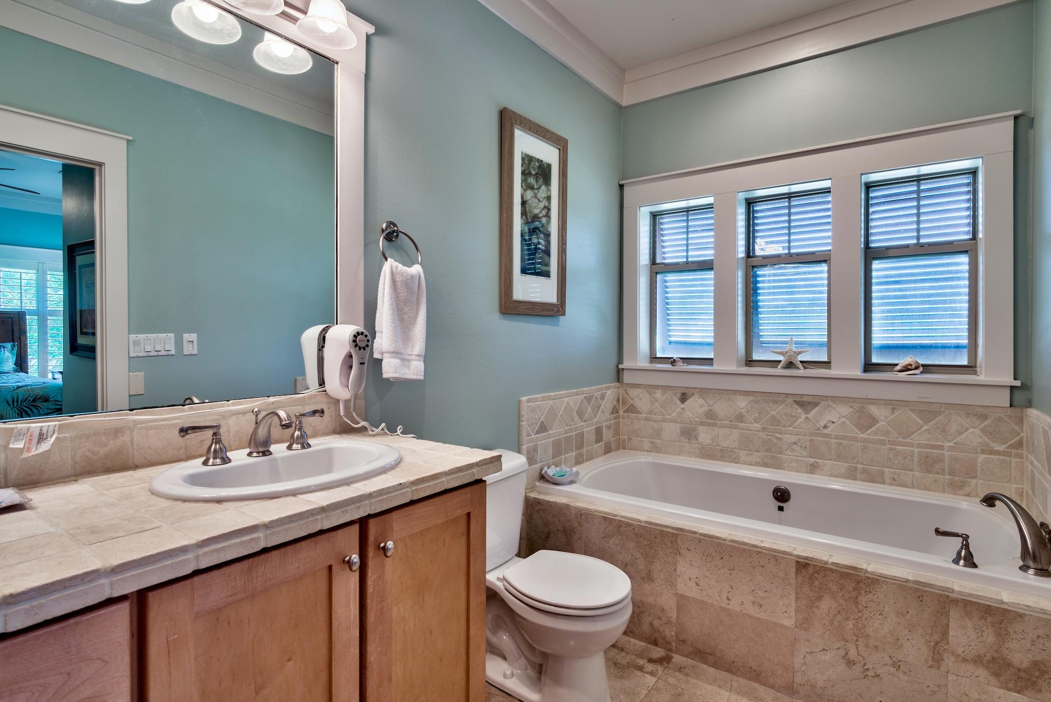 MAGNOLIA BAY - Residential