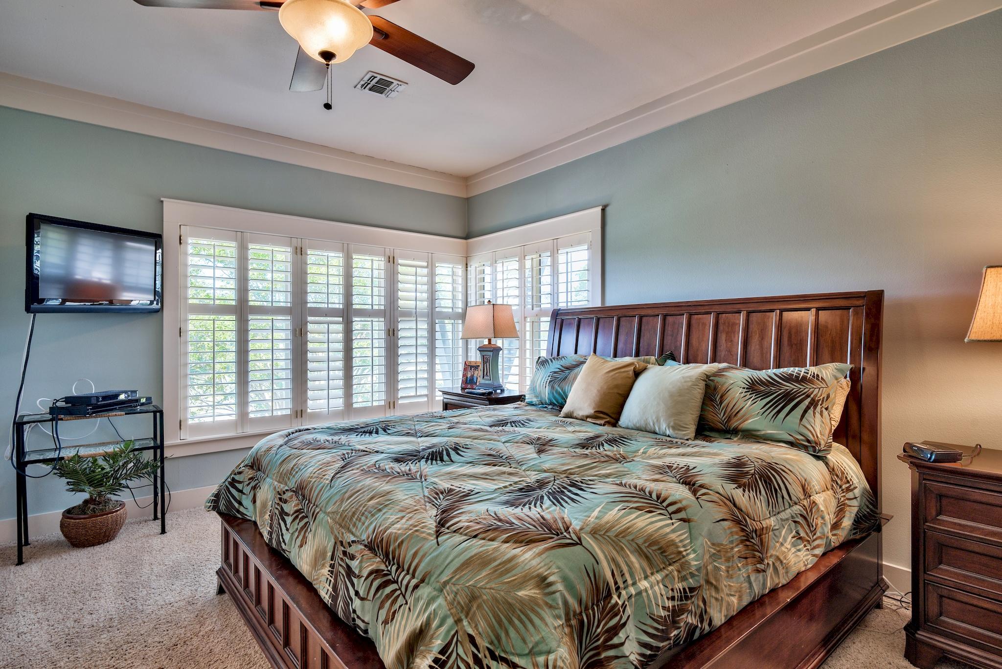 MAGNOLIA BAY - Residential