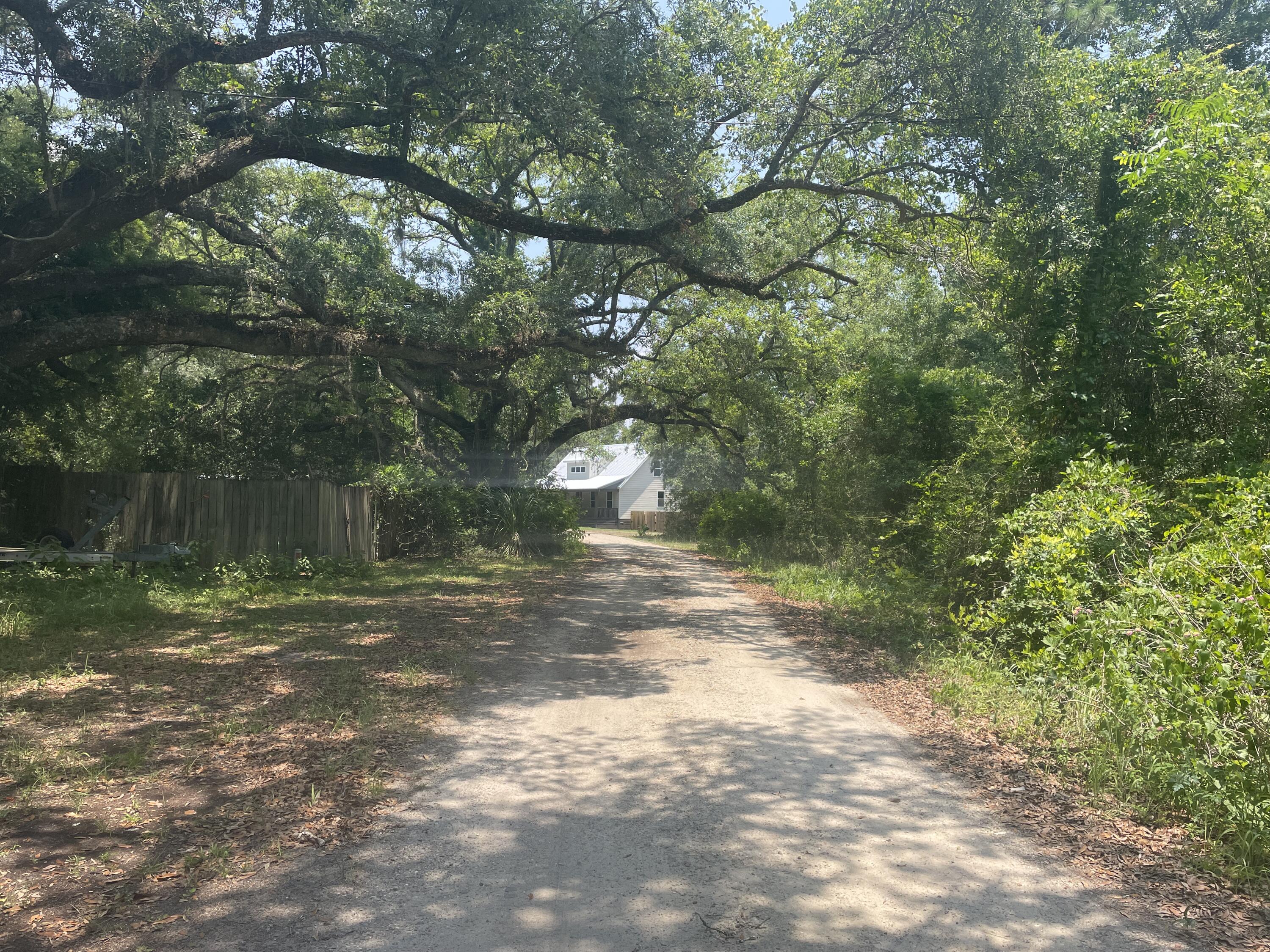 PEACHTREE HEIGHTS - Land