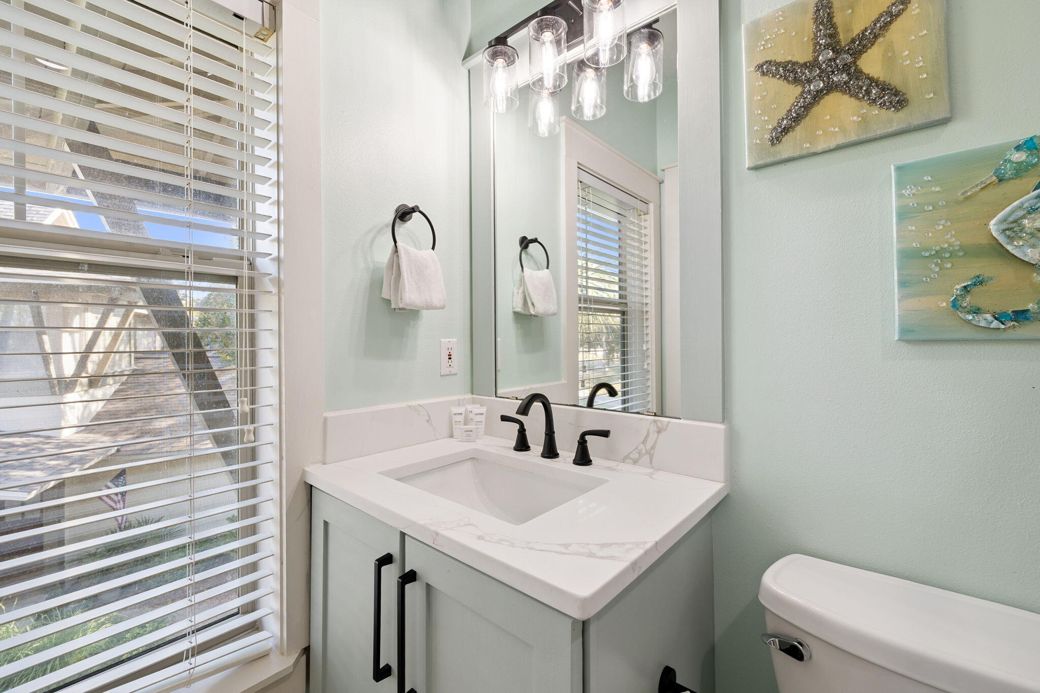 MAGNOLIA BAY - Residential