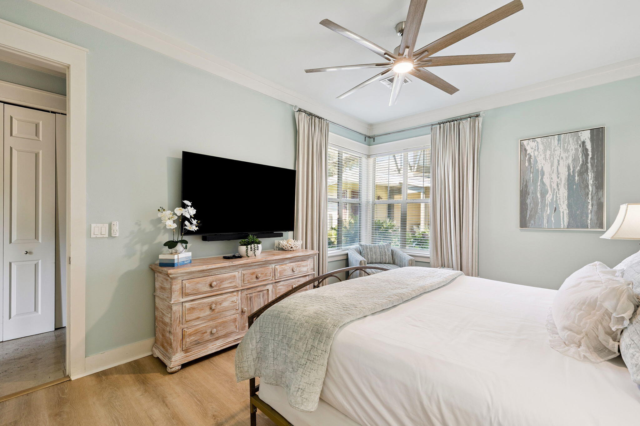 MAGNOLIA BAY - Residential
