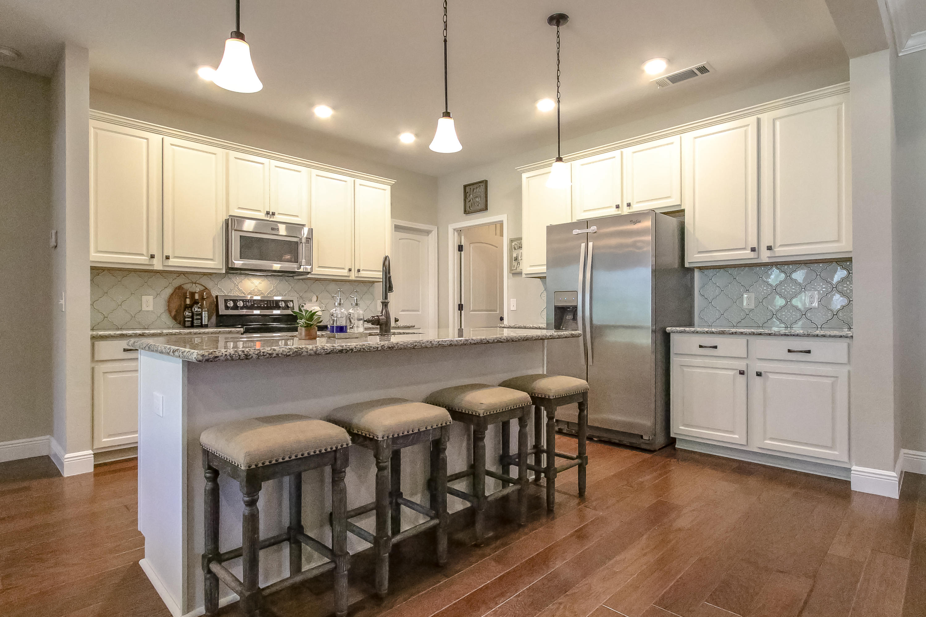 HOLLEY BY THE SEA - Residential