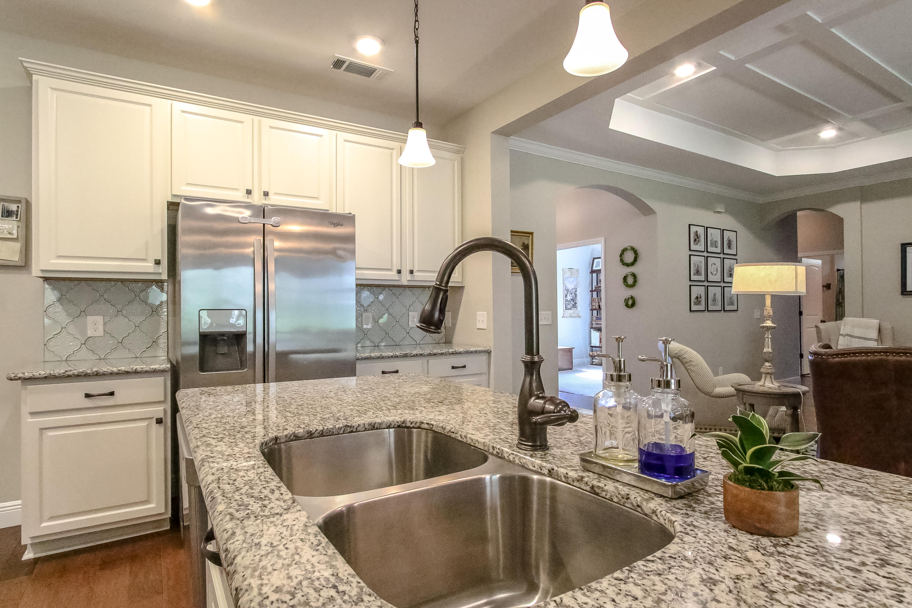 HOLLEY BY THE SEA - Residential