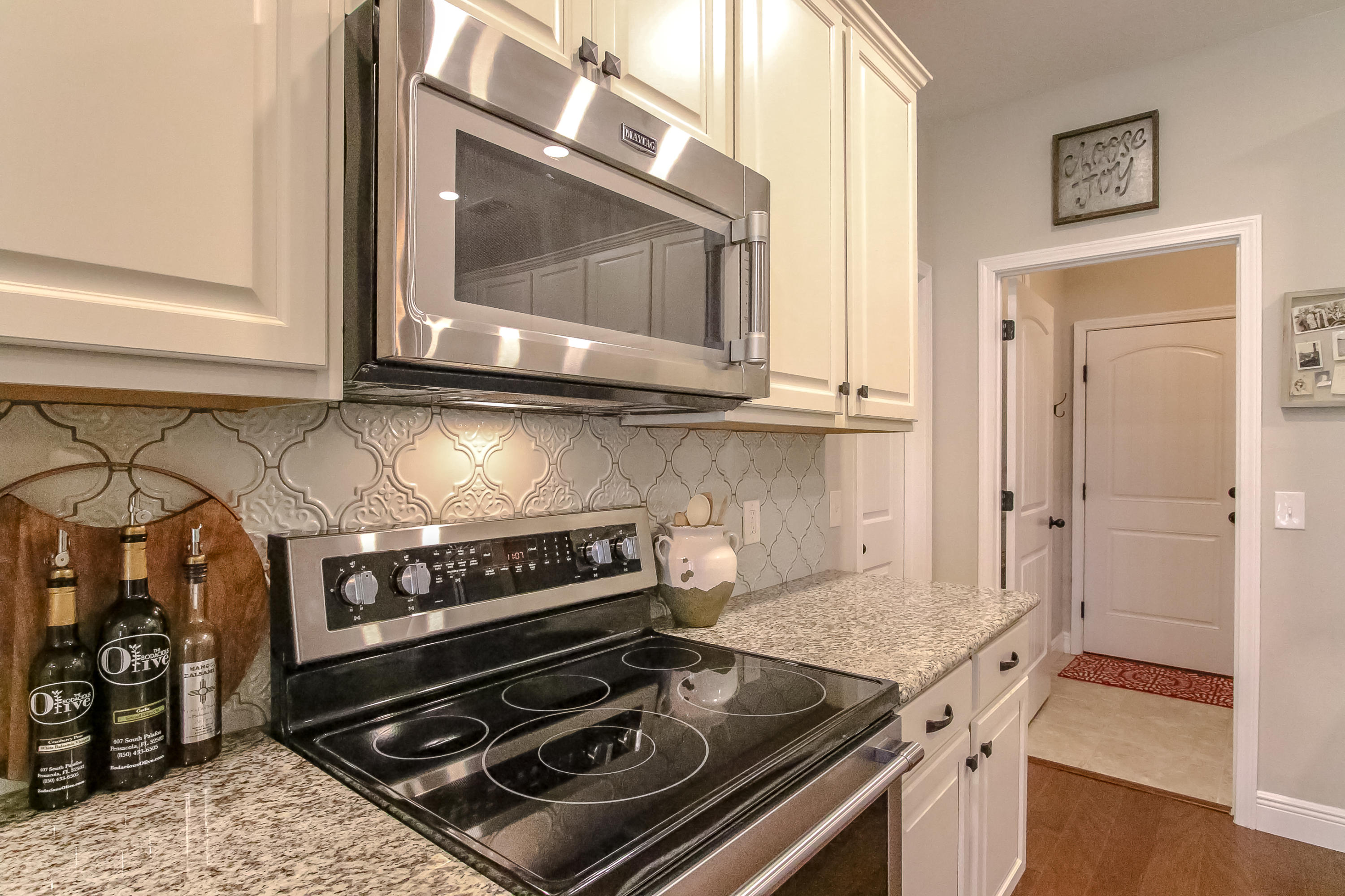 HOLLEY BY THE SEA - Residential