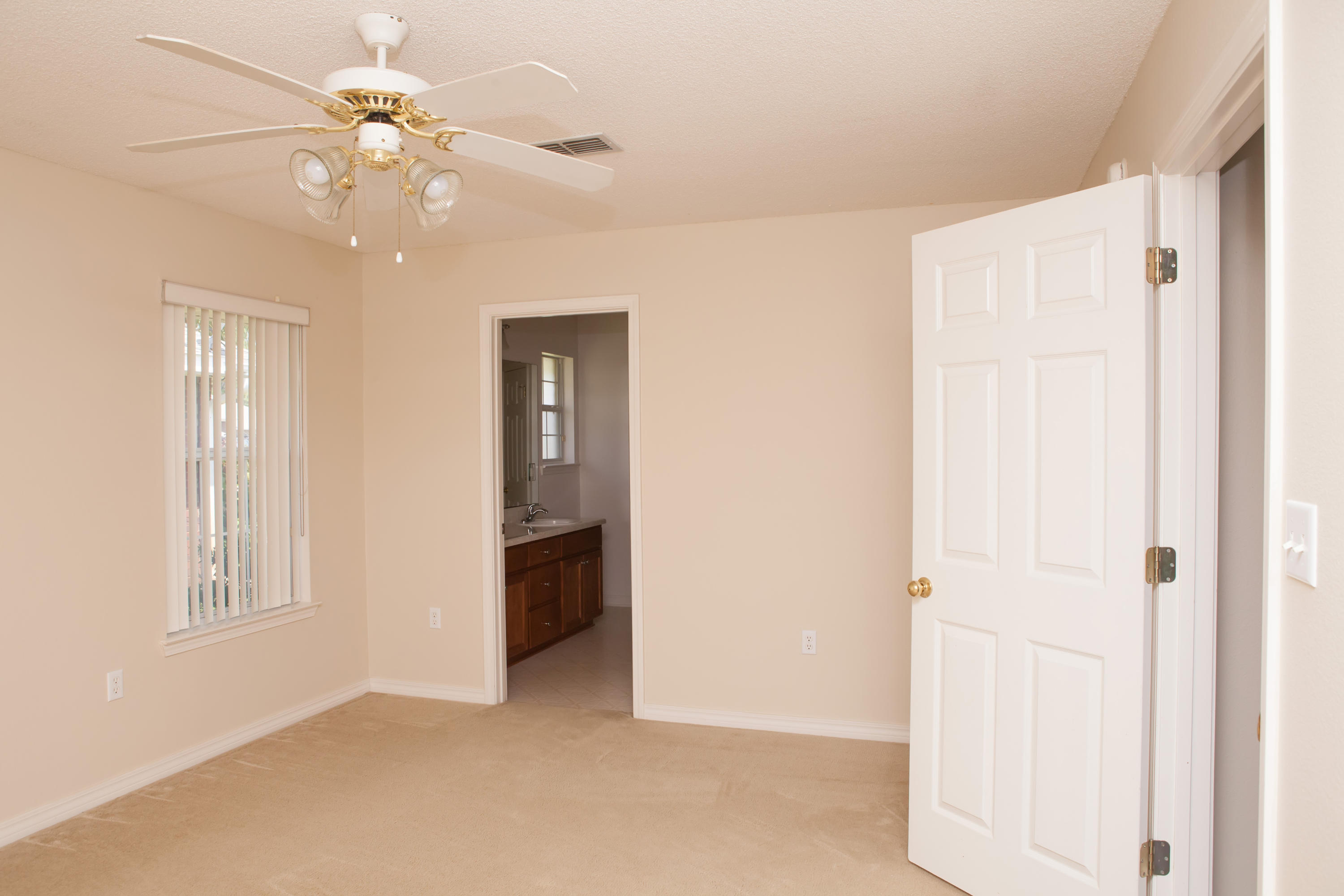 CREETWOODS - Residential