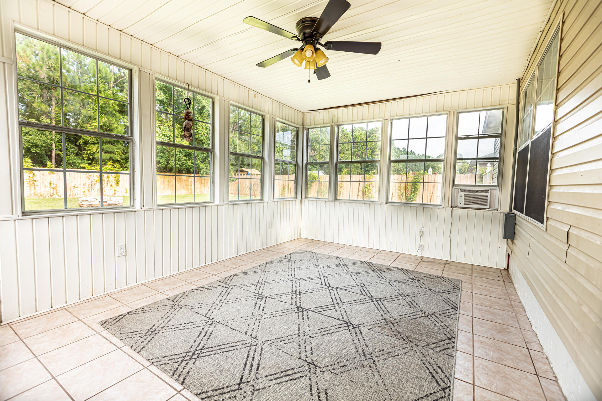 METES & BOUNDS - Residential Lease