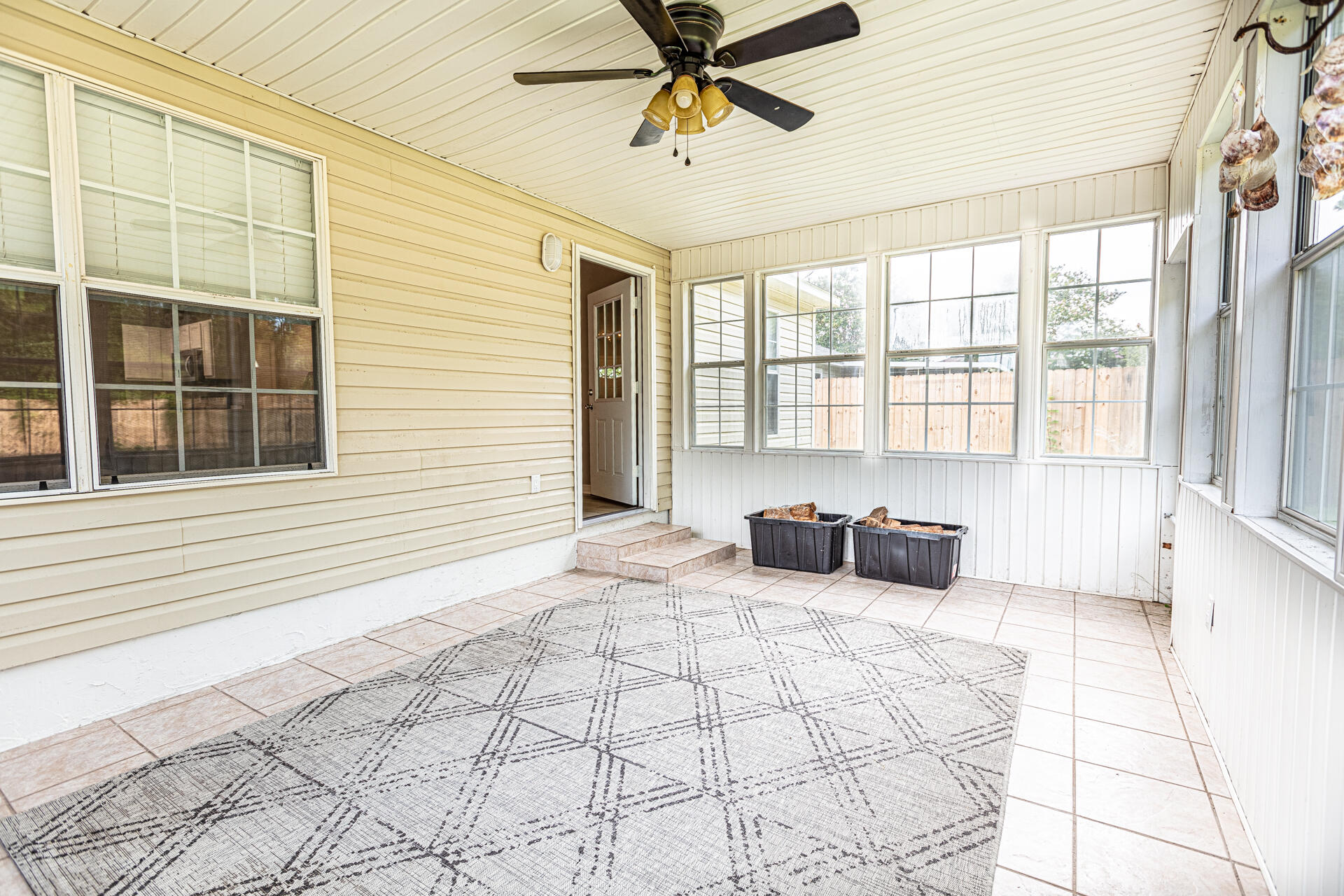 METES & BOUNDS - Residential Lease