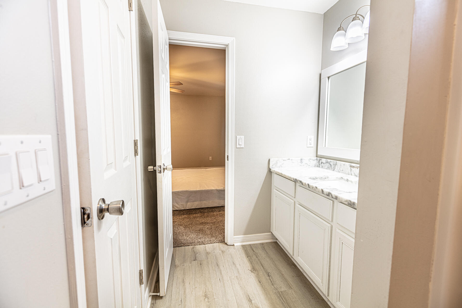 METES & BOUNDS - Residential Lease
