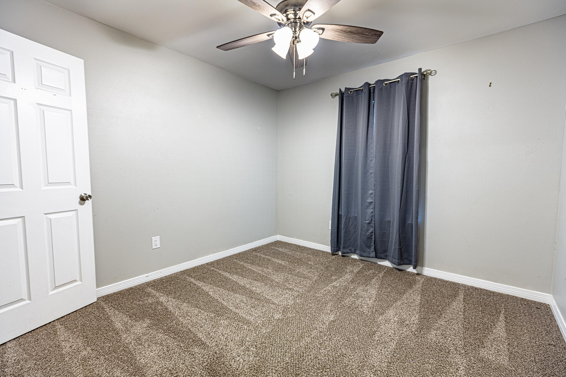 METES & BOUNDS - Residential Lease