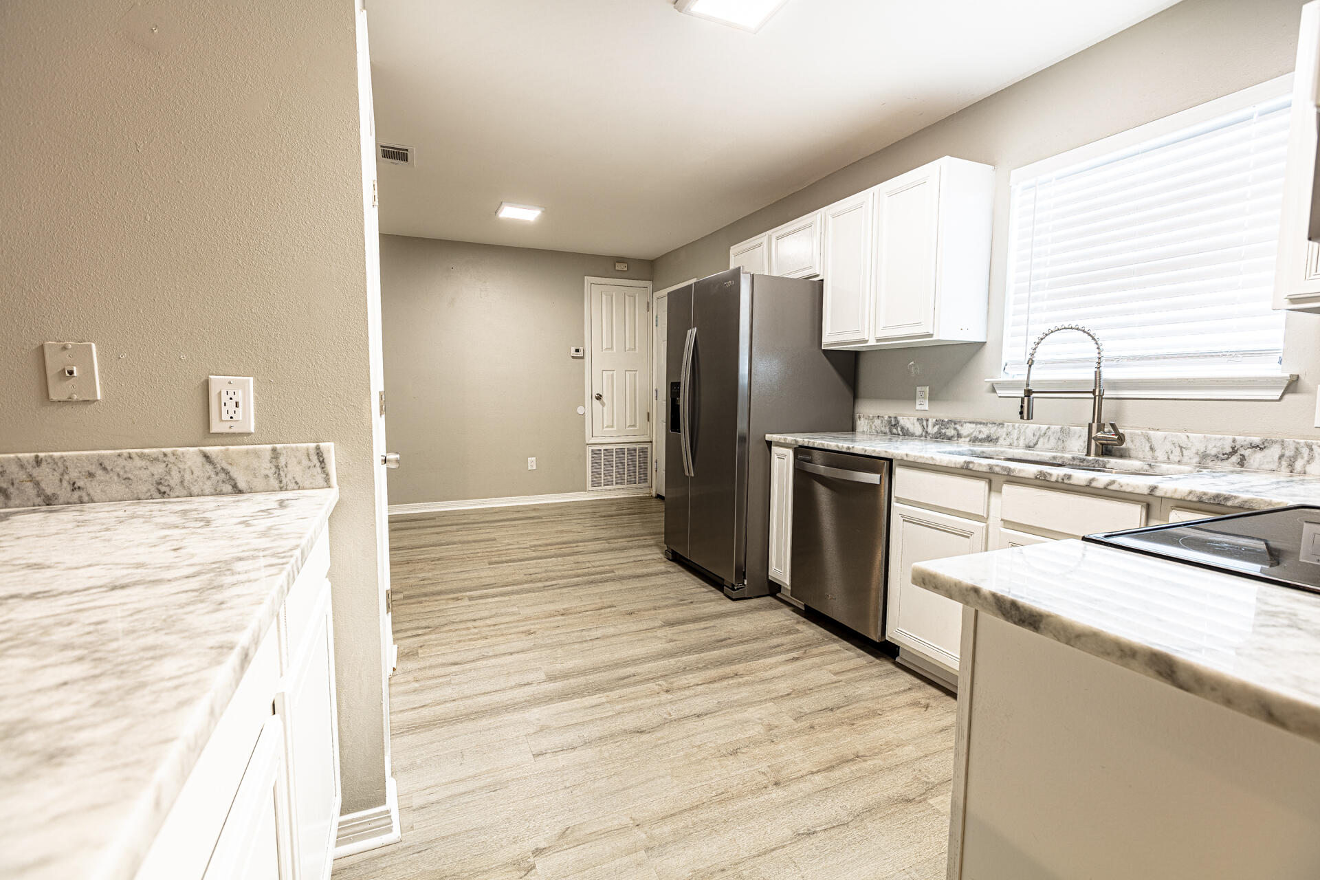 METES & BOUNDS - Residential Lease
