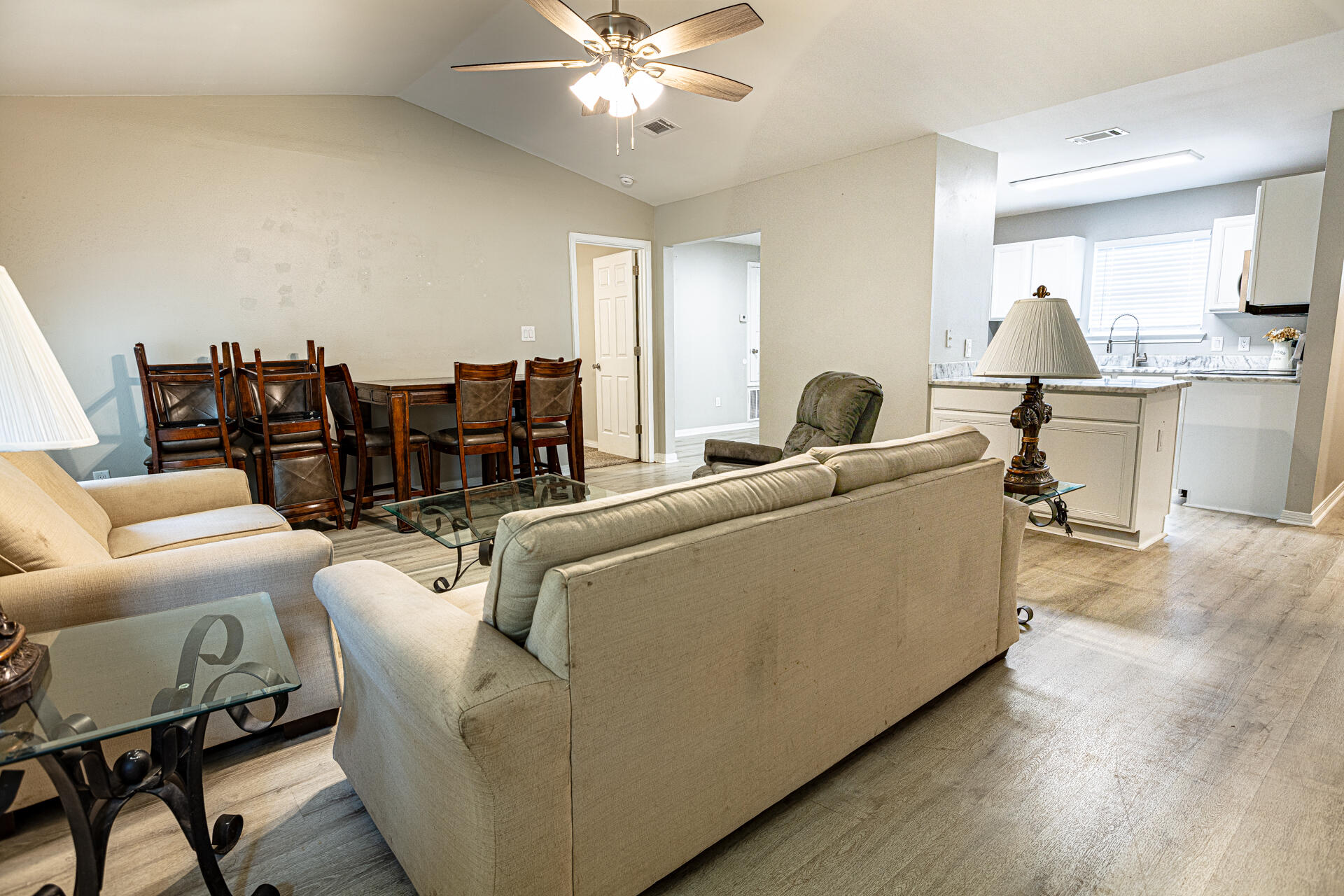 METES & BOUNDS - Residential Lease
