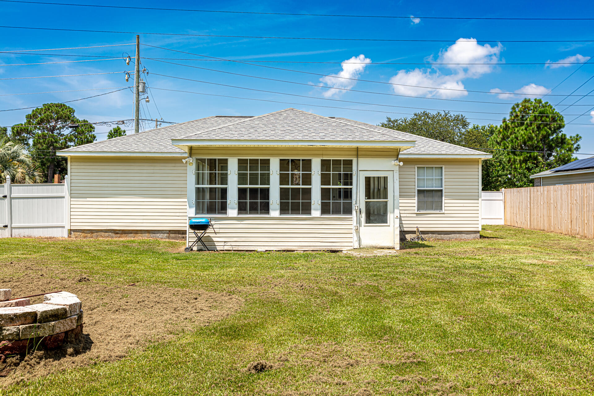 METES & BOUNDS - Residential Lease