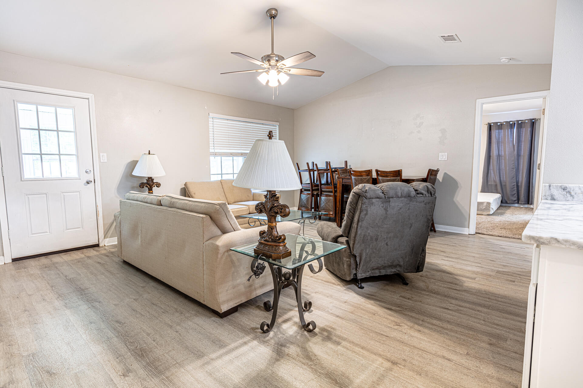 METES & BOUNDS - Residential Lease