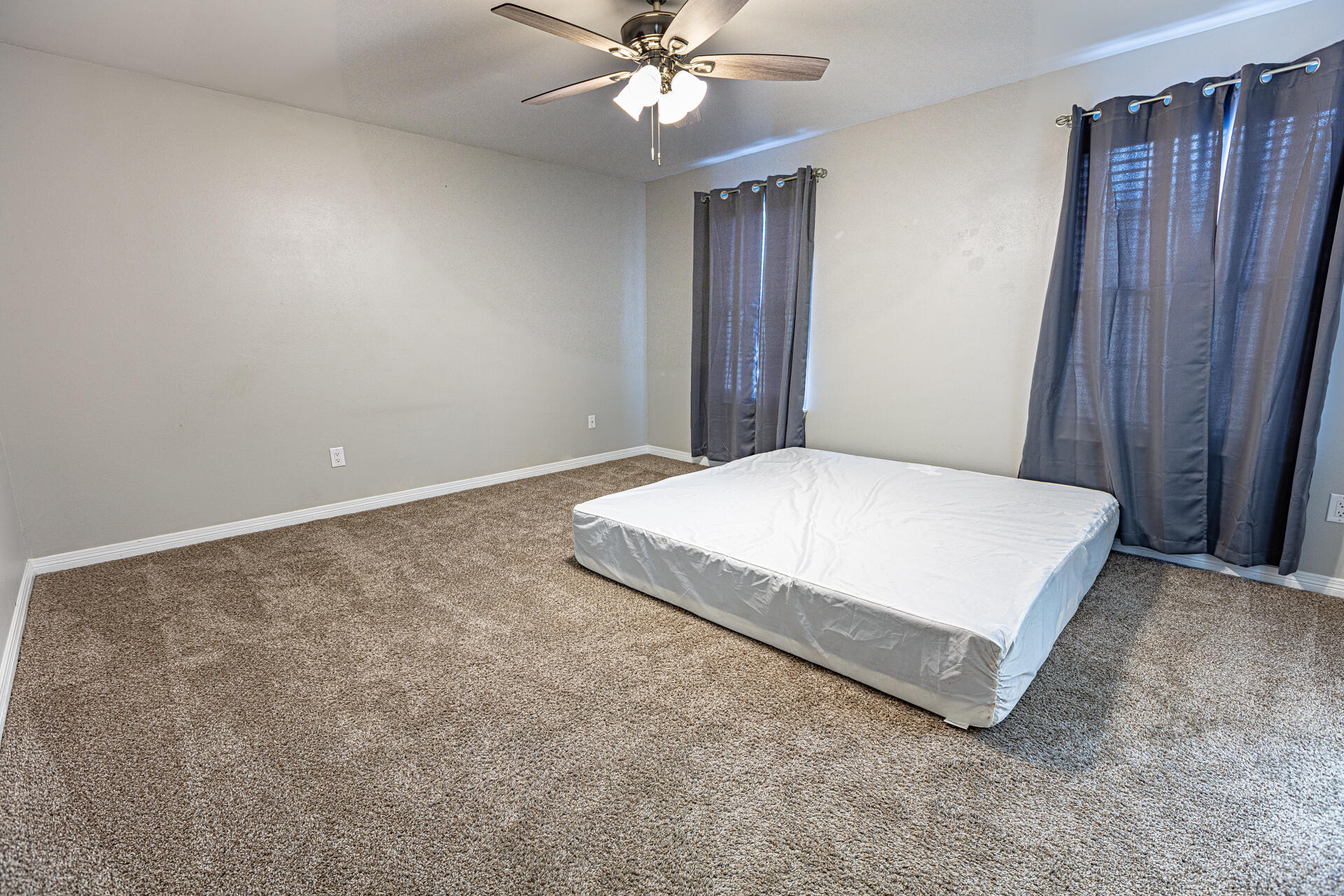 METES & BOUNDS - Residential Lease