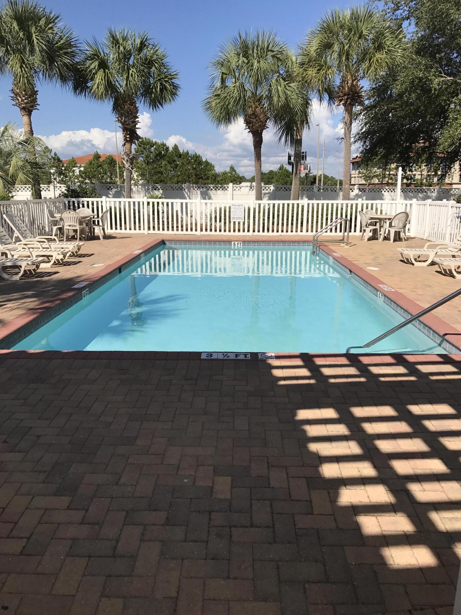 EMERALD WATERS VILLAGE - Land