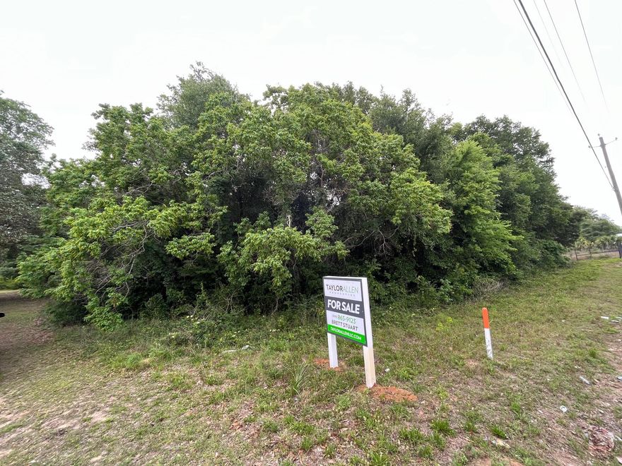 Vacant land fronting along Lovejoy Road, NW.  These parcels appear to 'high & dry' and fully developable.  These parcels are adjacent to  Sylvania Heights Church.  The current zoning of these parcel in Okaloosa County is Suburban Residential (R-2).  Within this zoning it allows for Neighborhood Commercial uses as well.