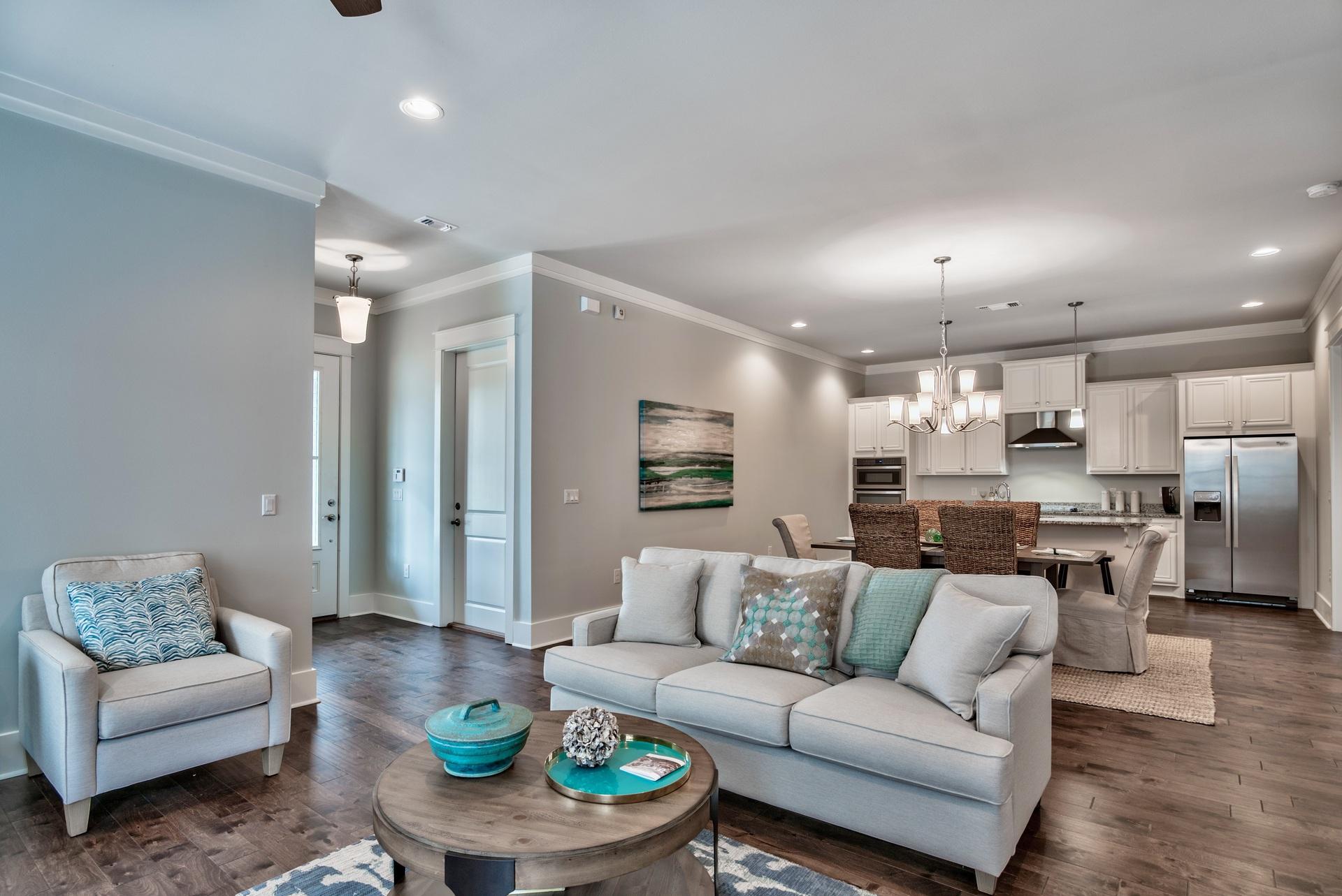 PARADISE COVE - Residential