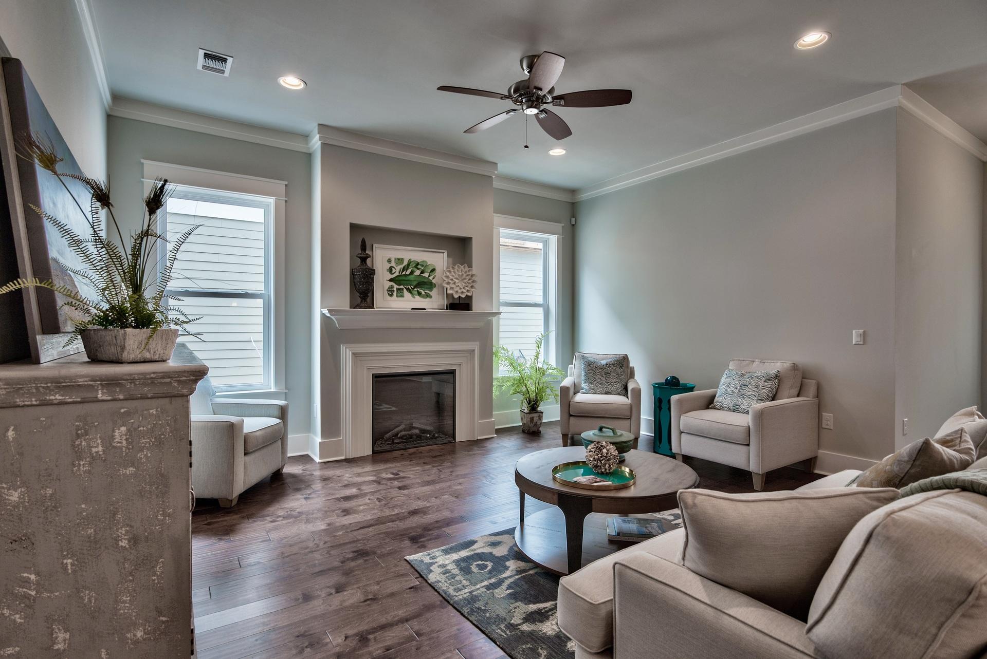 PARADISE COVE - Residential