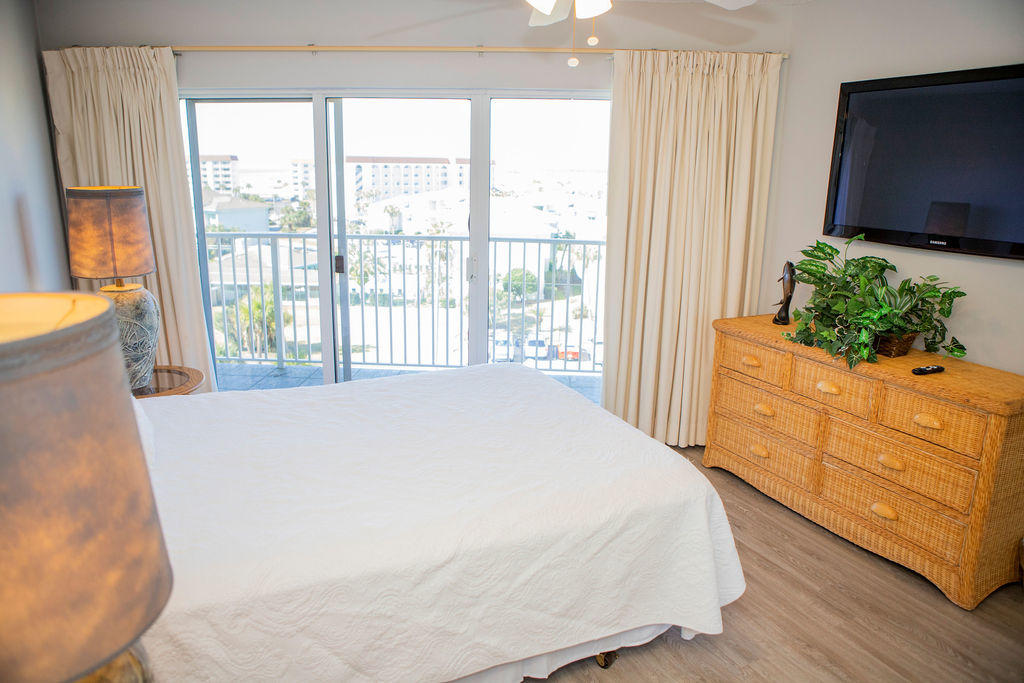 SEACREST CONDOMINIUMS - Residential
