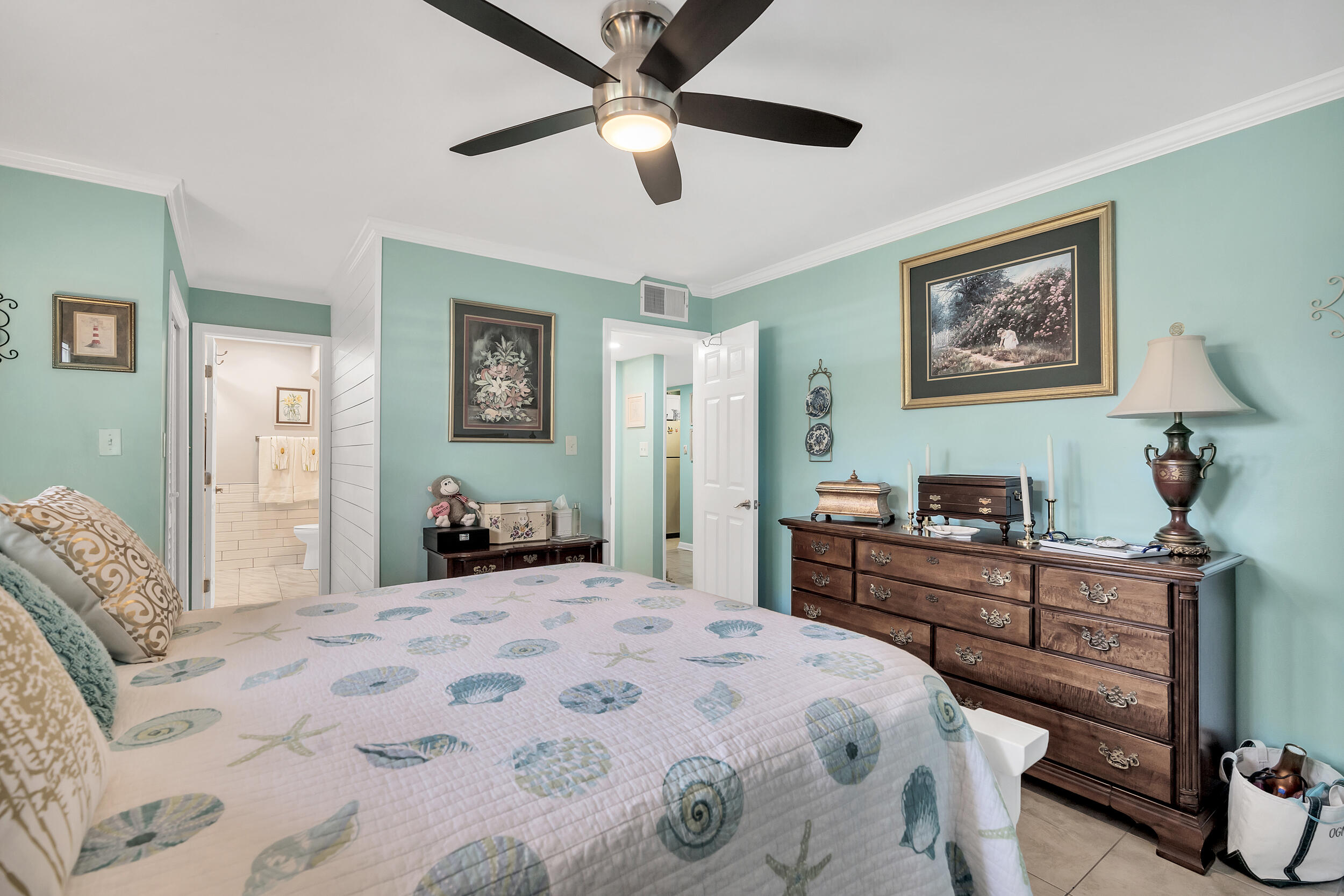 SEASCAPE CONDO GARDEN VILLA - Residential