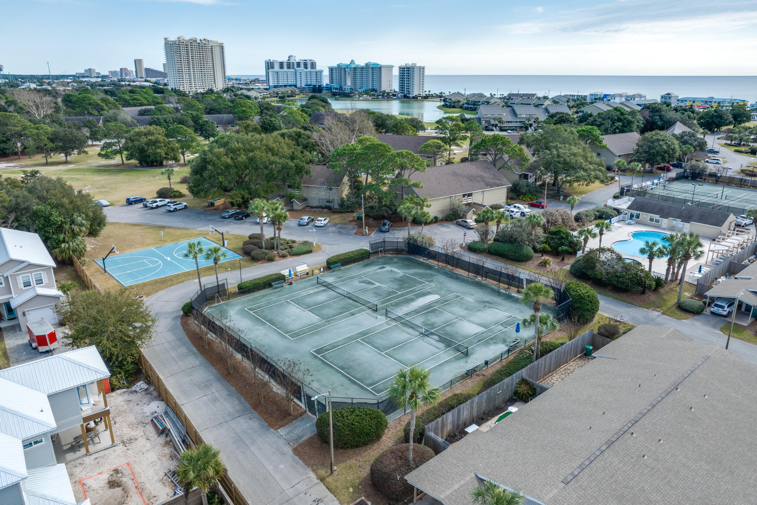 SEASCAPE CONDO GARDEN VILLA - Residential