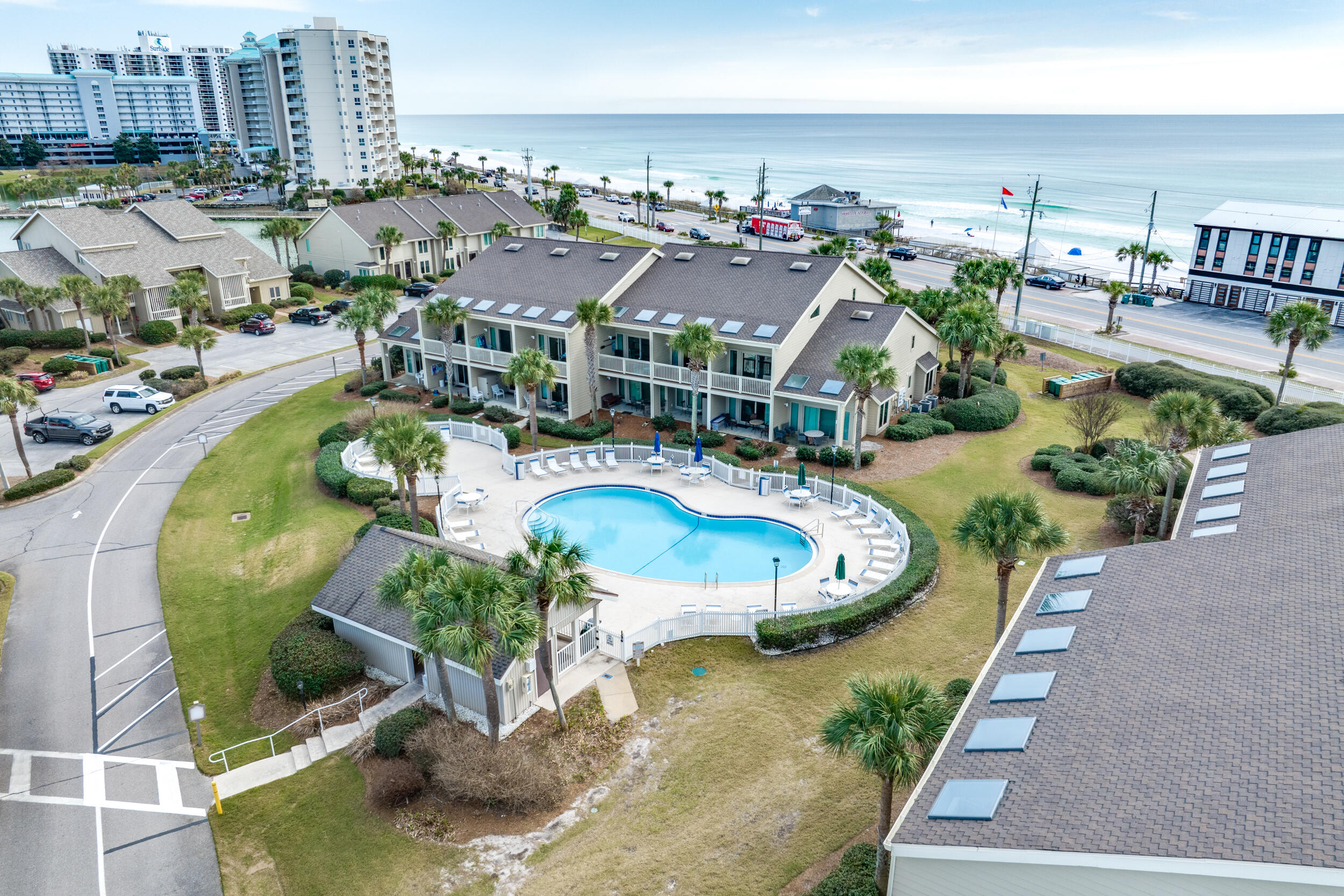 SEASCAPE CONDO GARDEN VILLA - Residential