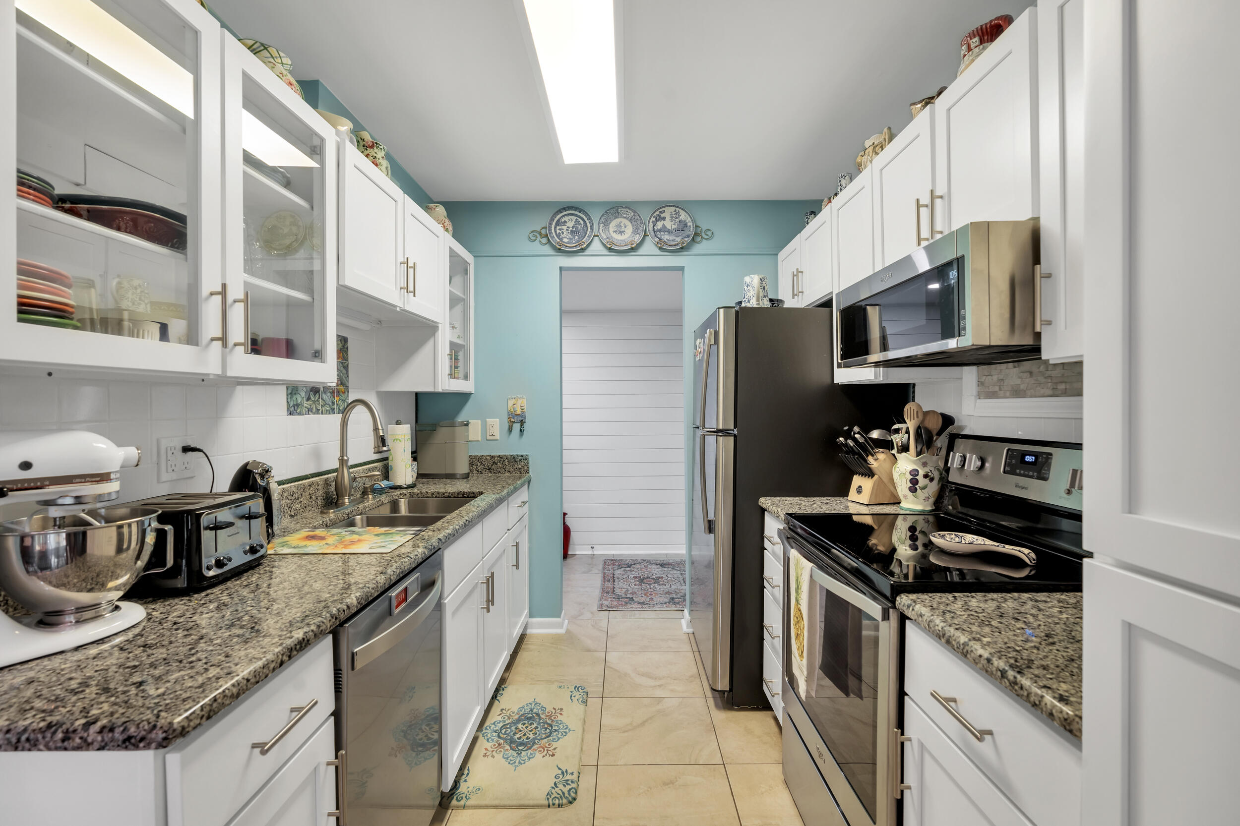 SEASCAPE CONDO GARDEN VILLA - Residential