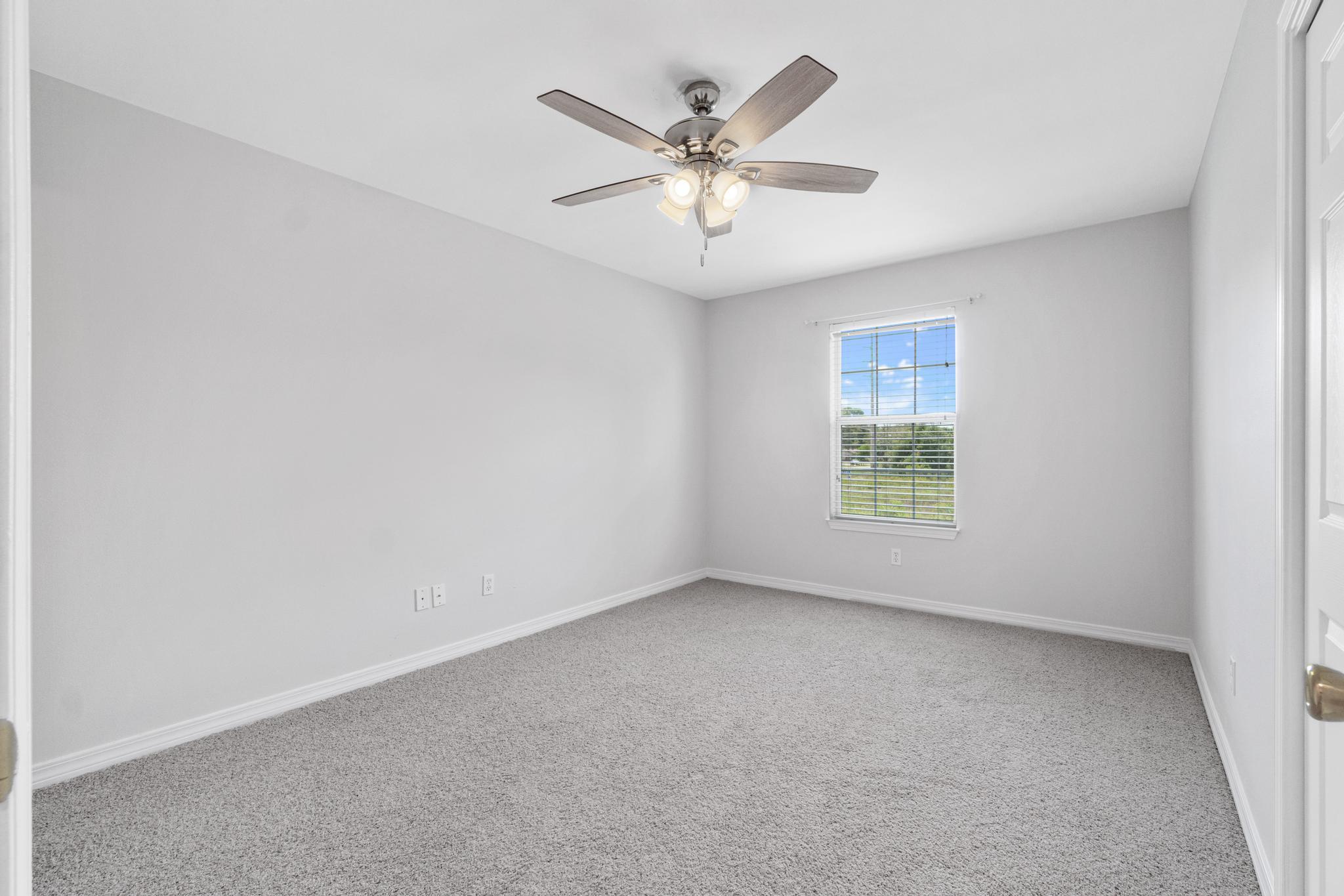 HOUSTON MANOR - Residential