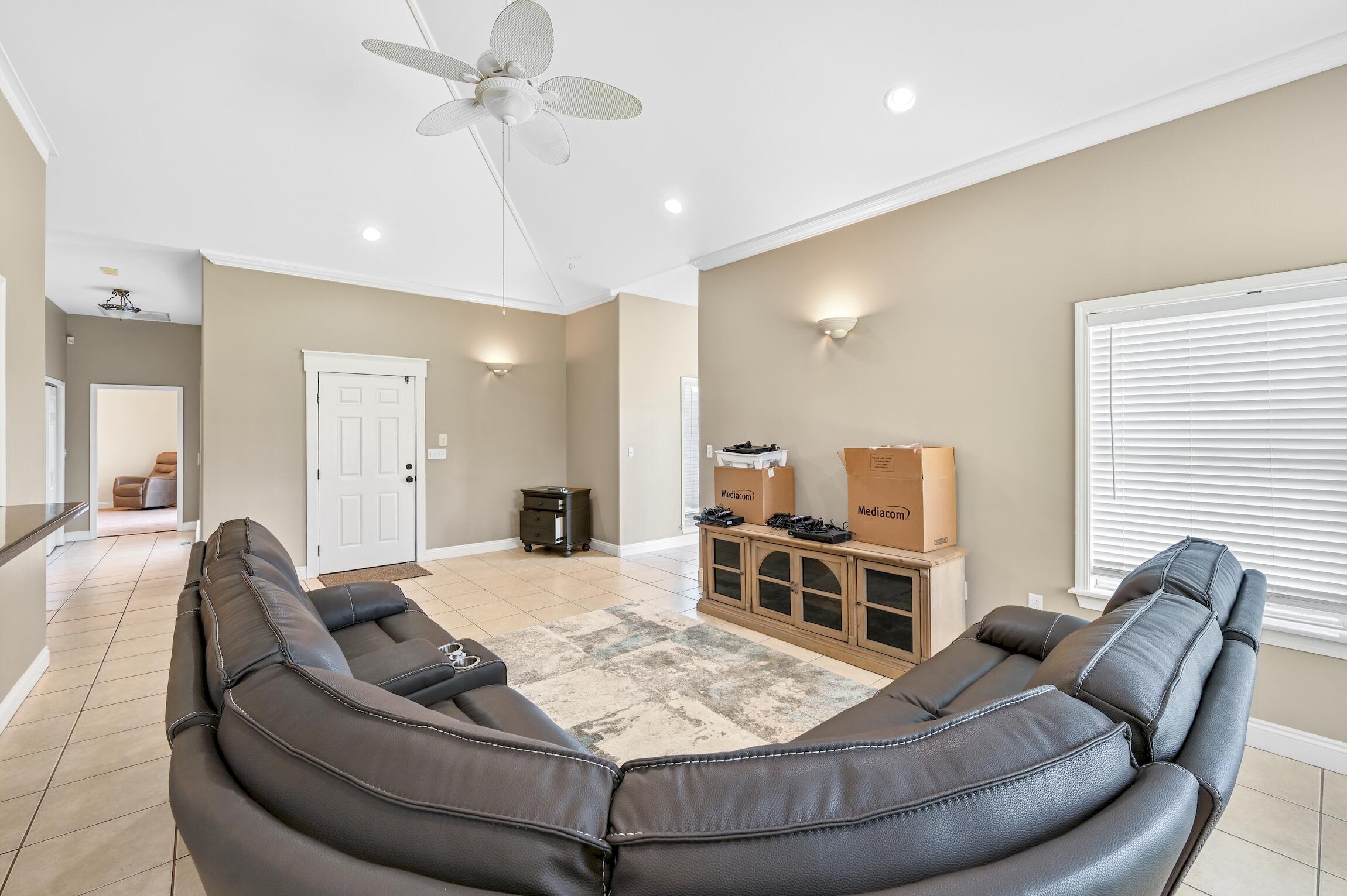 CANO ESTATES - Residential