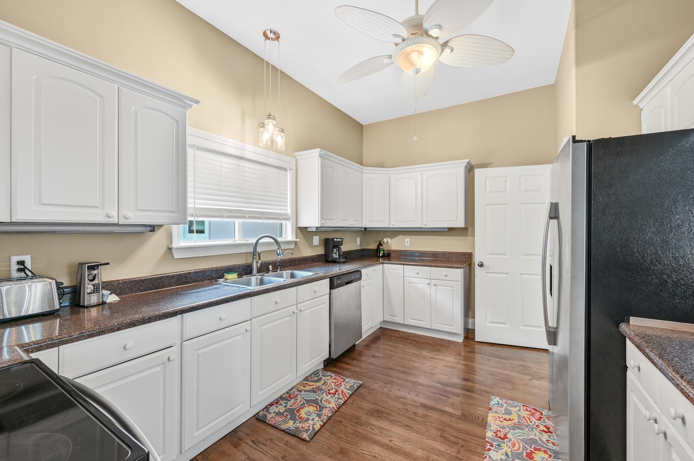 CANO ESTATES - Residential