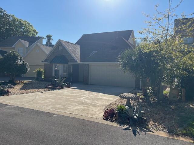 FAIRWAY LAKES PH 1 - Residential