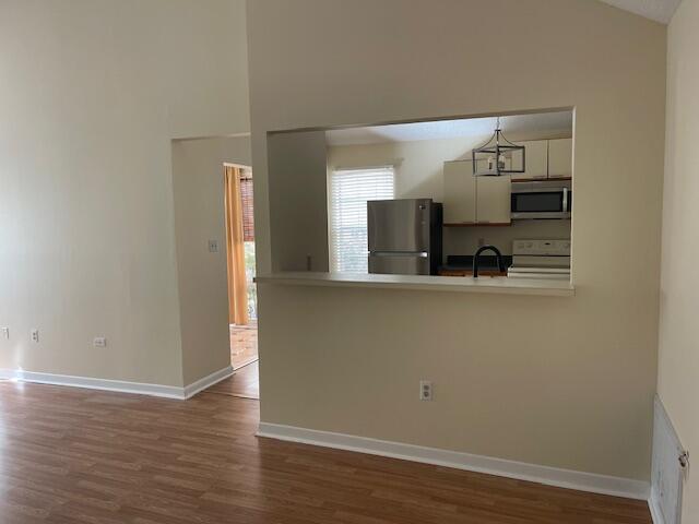 FAIRWAY LAKES PH 1 - Residential