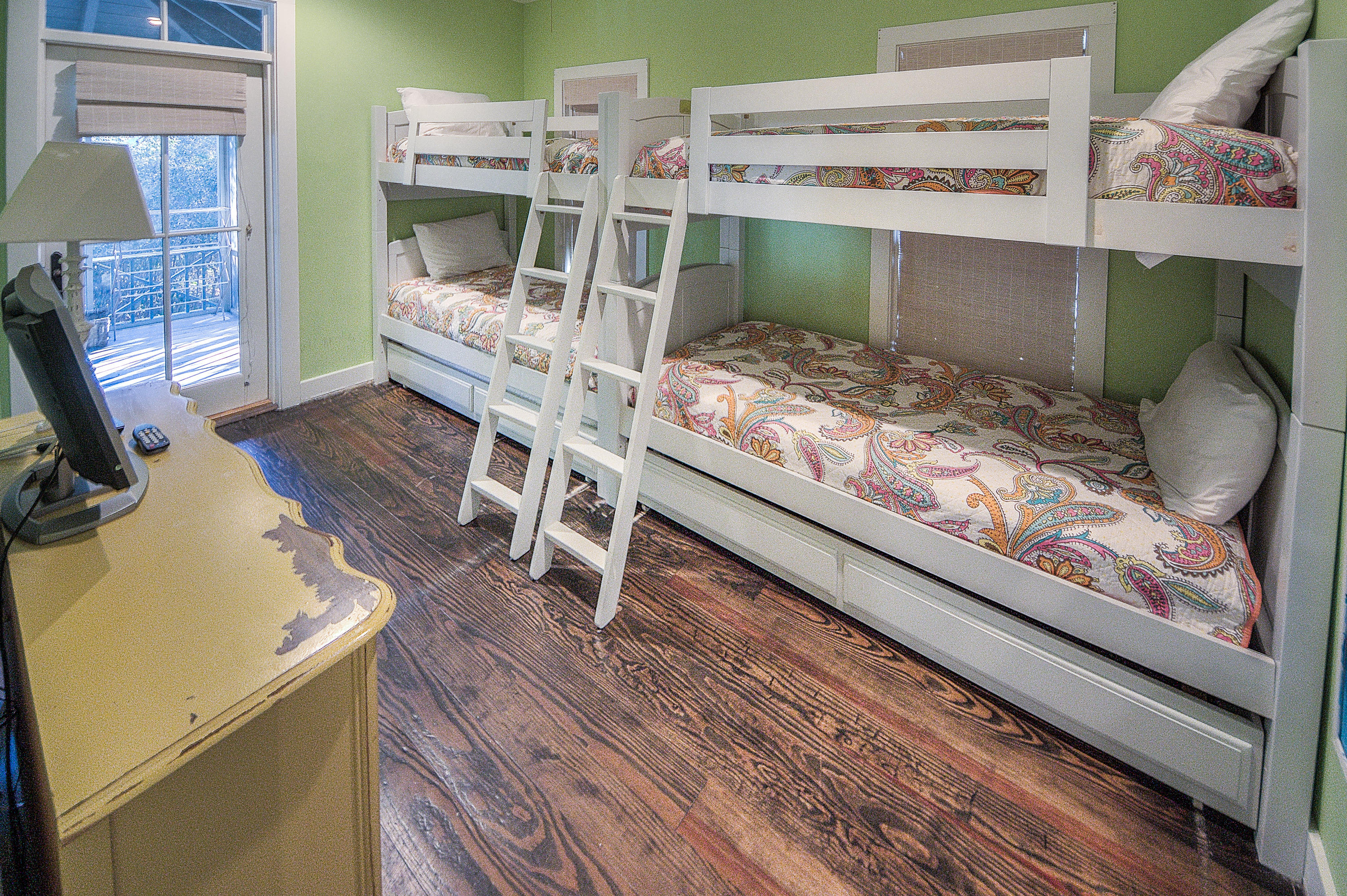 MAGNOLIA COTTAGES BY THE SEA - Residential