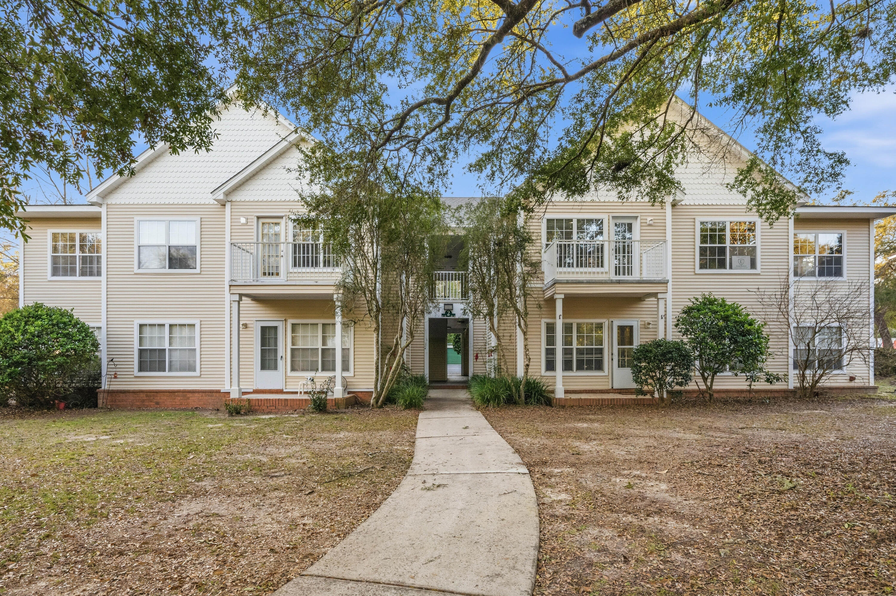THE OAKS AT NICEVILLE - Residential