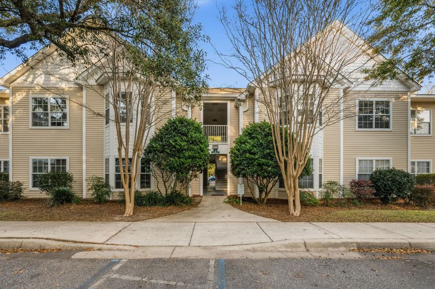 Welcome to Oaks Condominiums Unit 100 in the heart of Niceville, FL! This well-located ground-floor unit offers easy living with convenient access and a functional layout perfect for full-time residents, second-home owners, or investors. Enjoy a bright interior, comfortable living spaces, and proximity to shopping, dining, schools, and Eglin Air Force Base. The Oaks Condominiums community provides a peaceful setting while keeping you close to everything Niceville has to offer. A fantastic opportunity to own an affordable, low-maintenance condo in a highly desirable area.