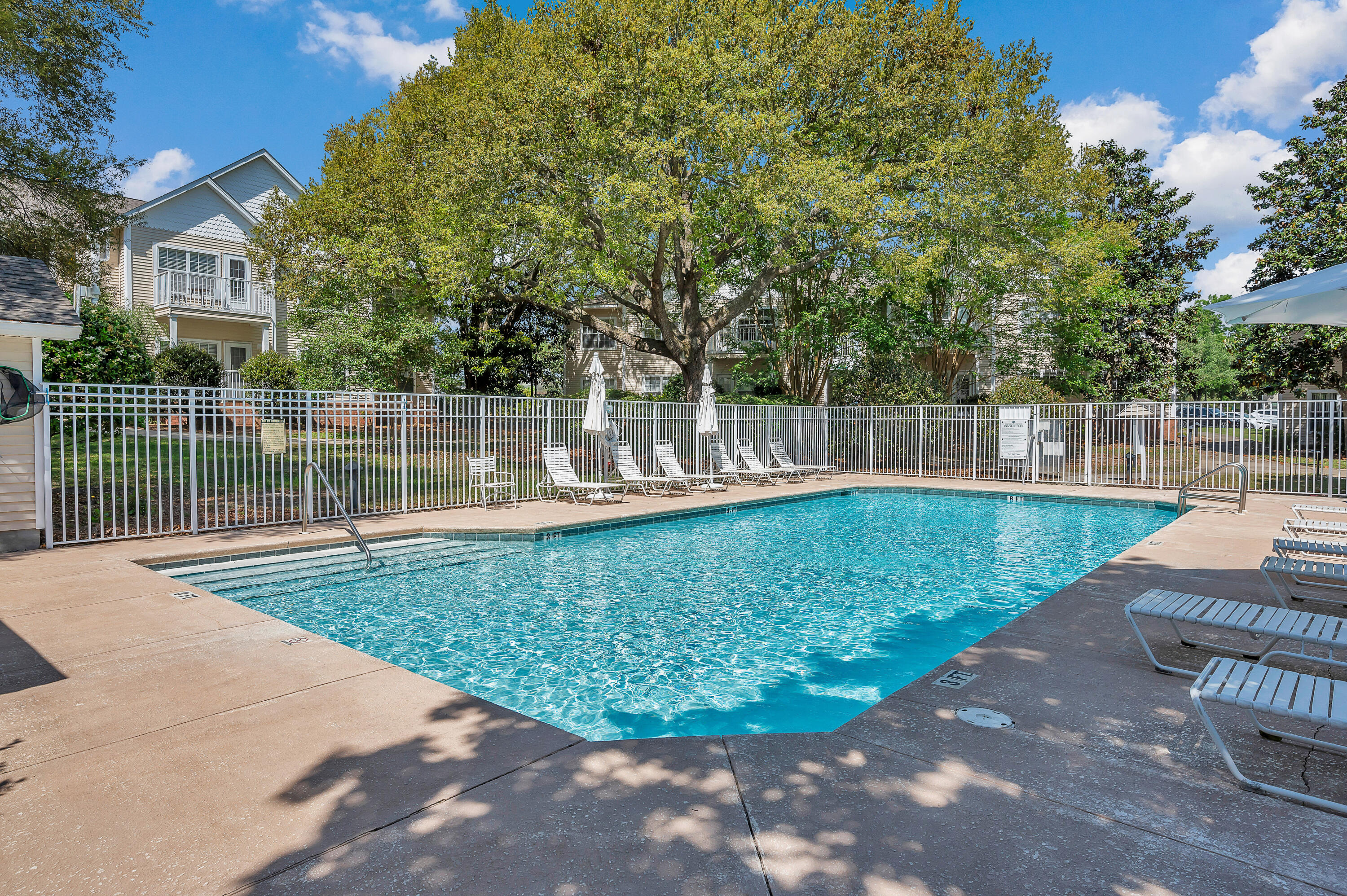 THE OAKS AT NICEVILLE - Residential