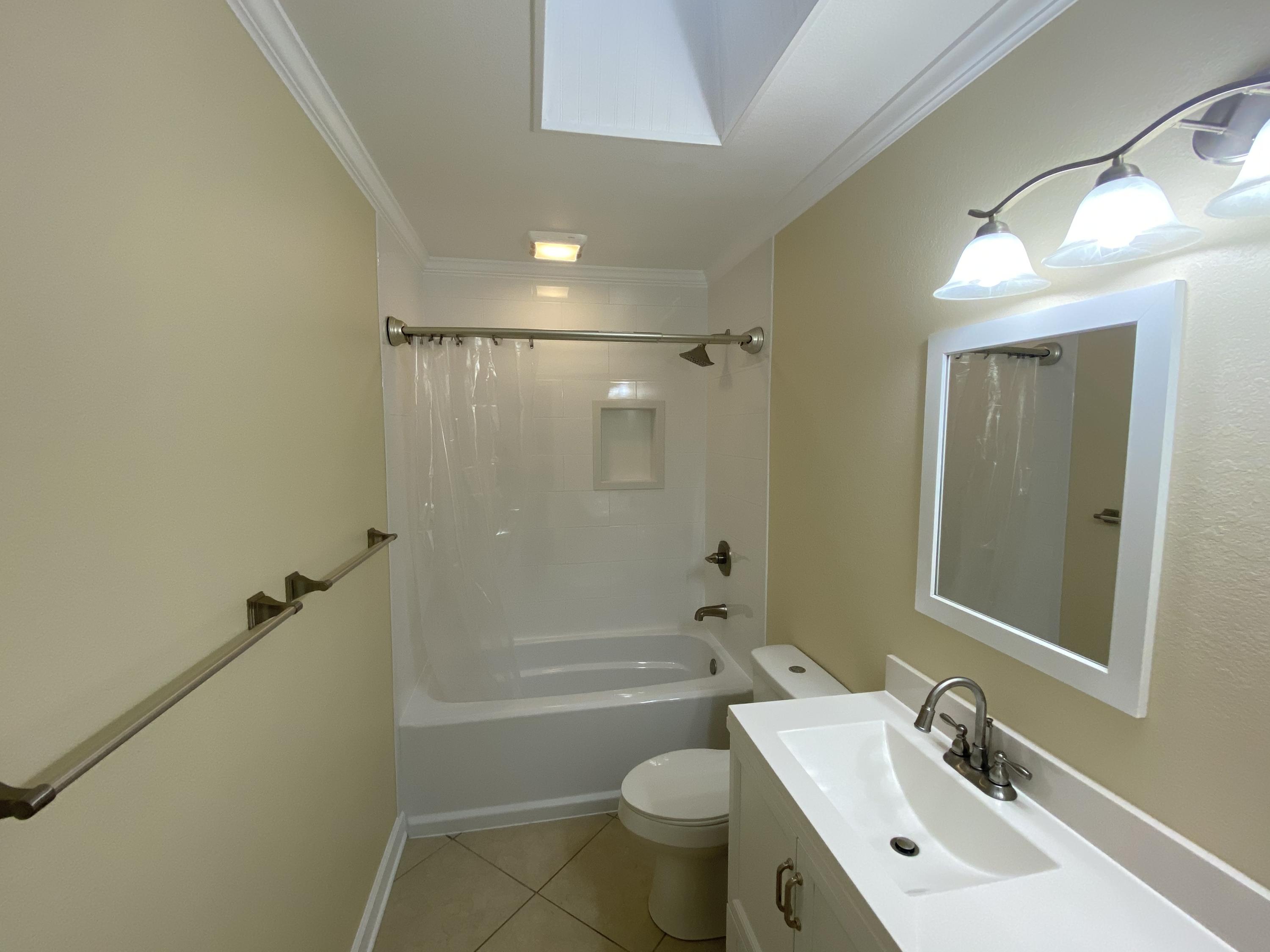 FOREST MANOR 2ND ADDN - Residential Lease