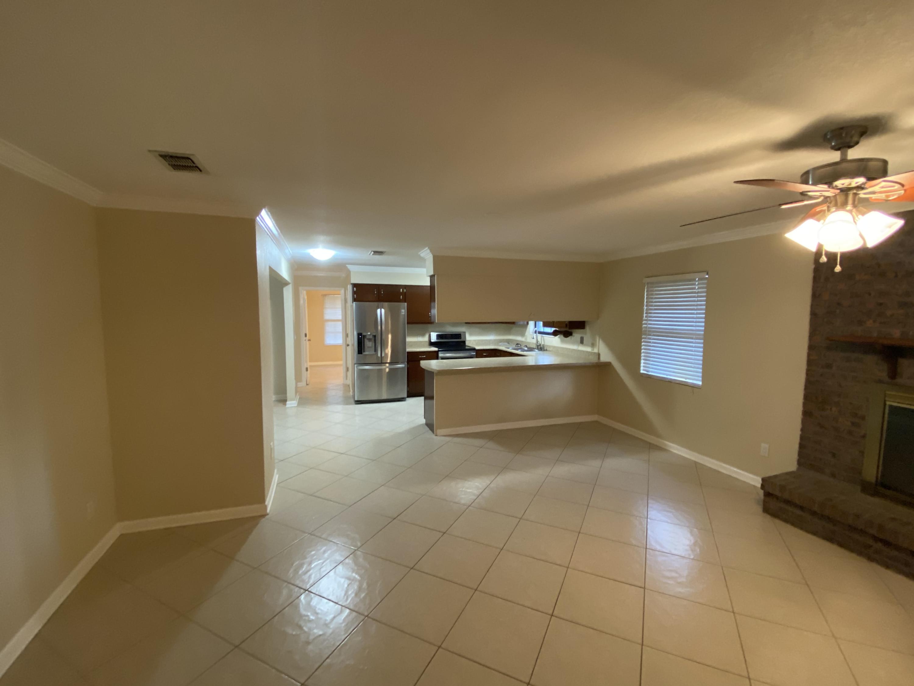 FOREST MANOR 2ND ADDN - Residential Lease