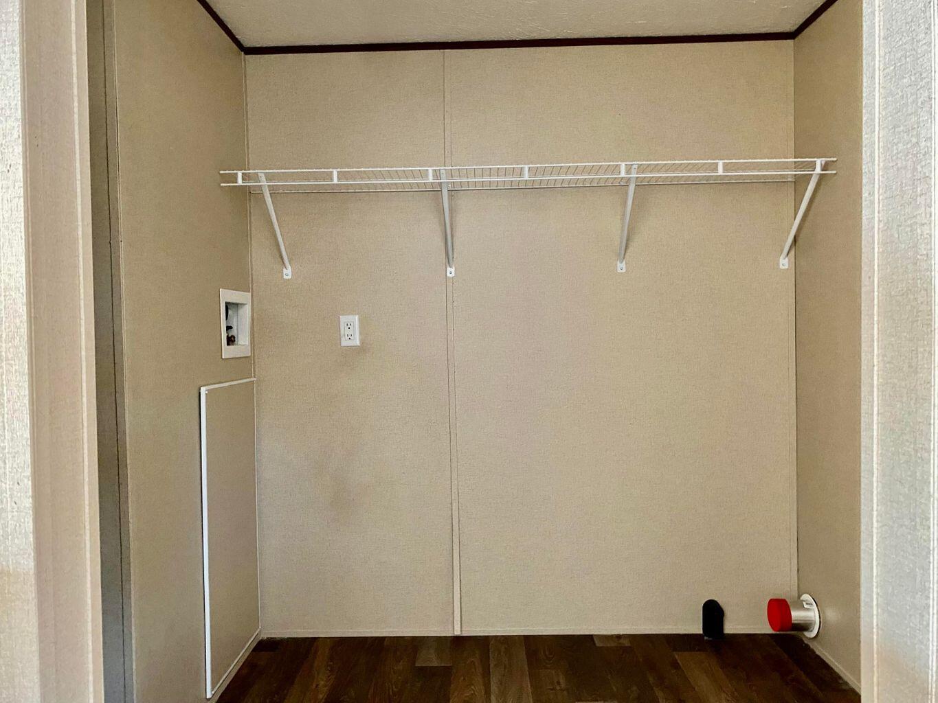 OAKWOOD HILLS UNIT 3 - Residential