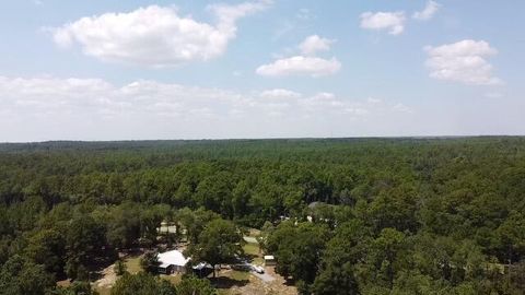 A home in DeFuniak Springs