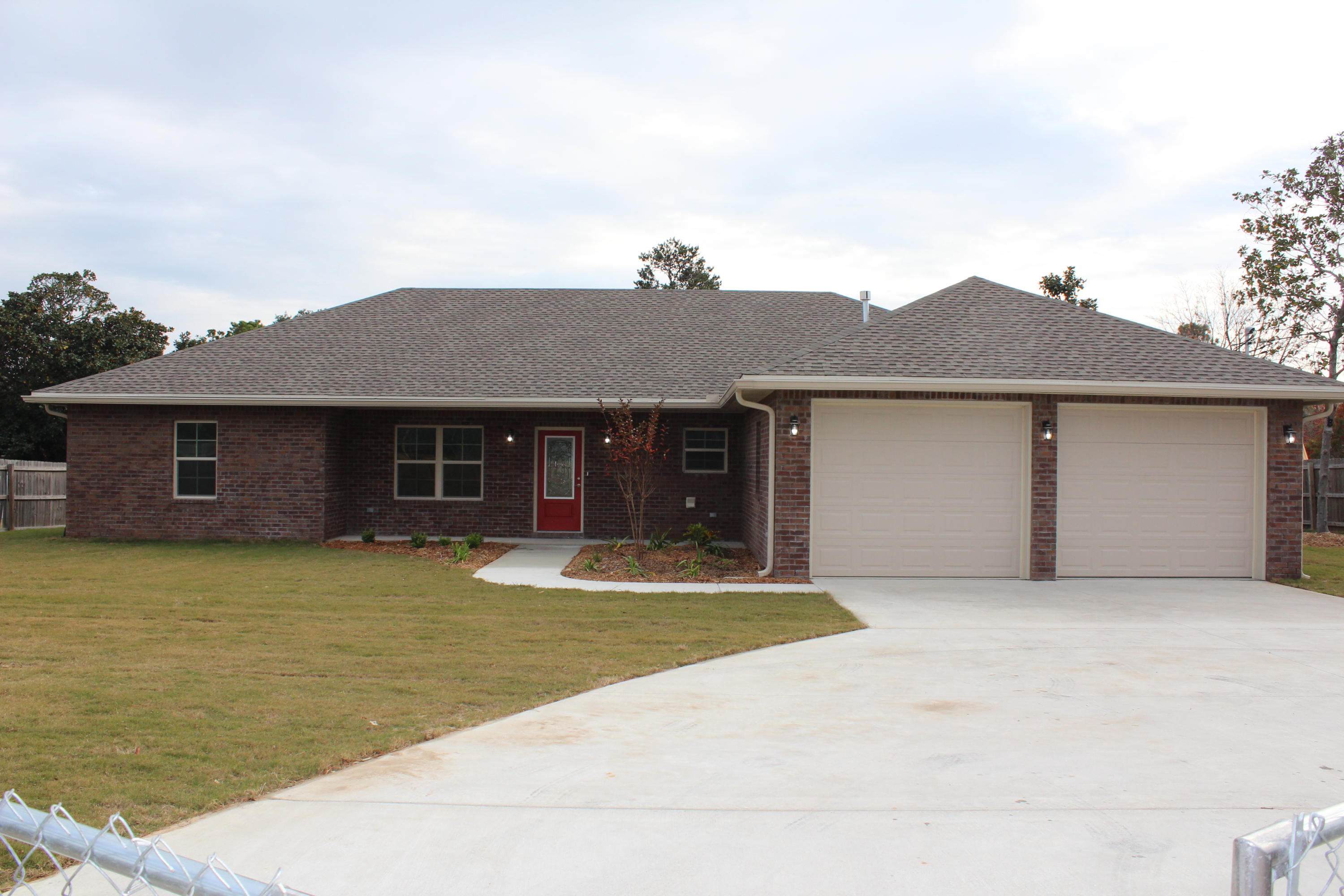 EMERALD POINTE PLAT 1 - Residential