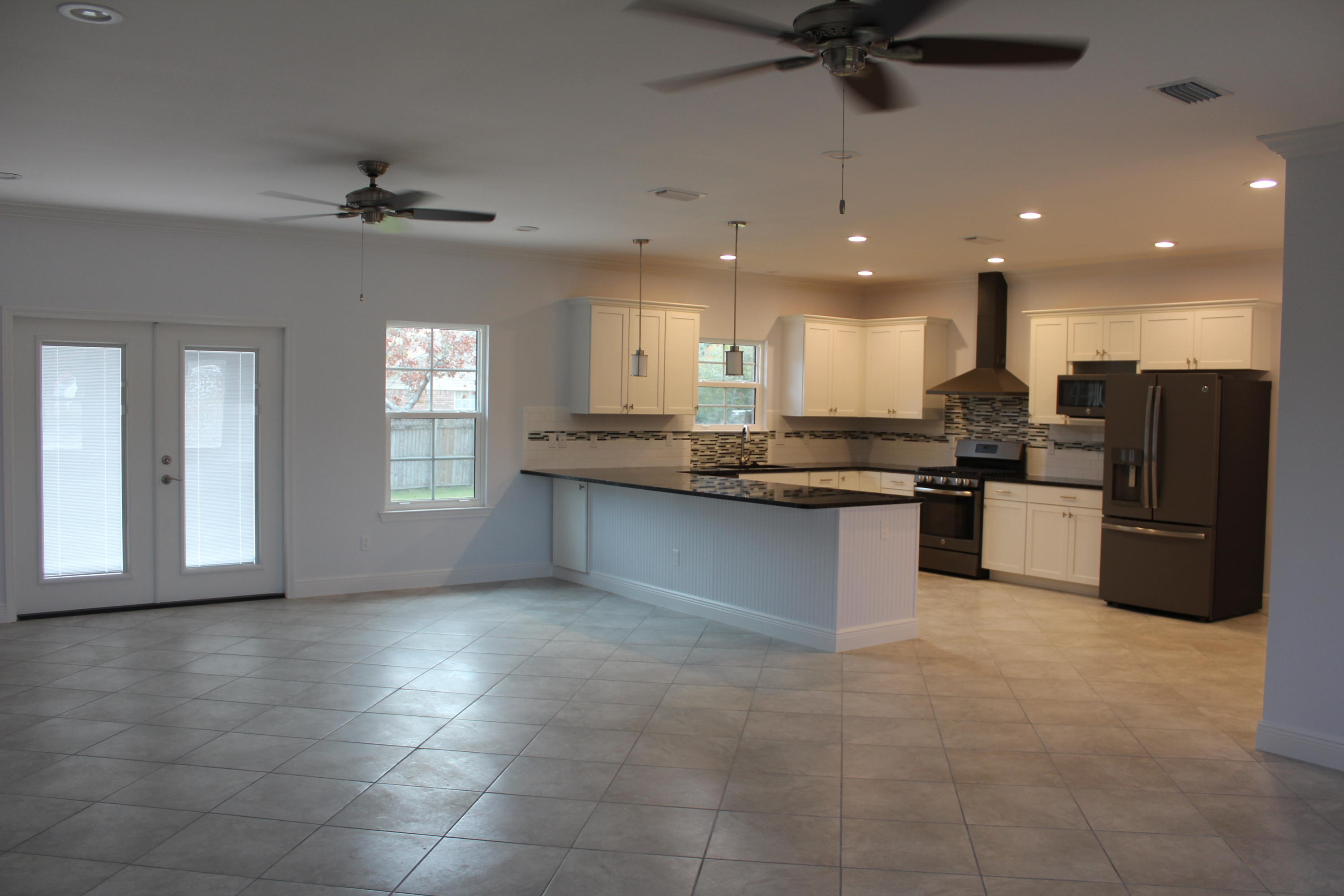 EMERALD POINTE PLAT 1 - Residential