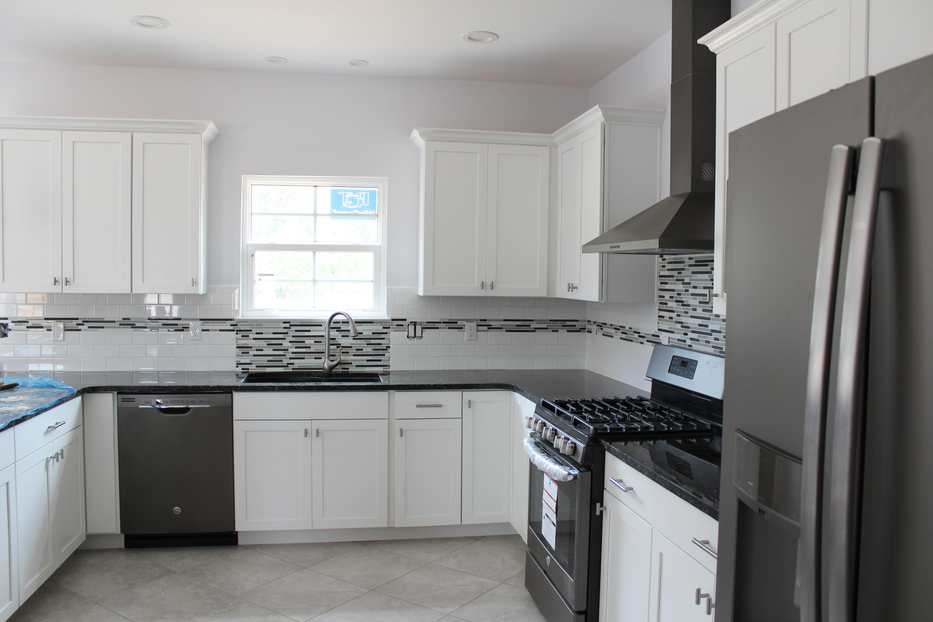 EMERALD POINTE PLAT 1 - Residential