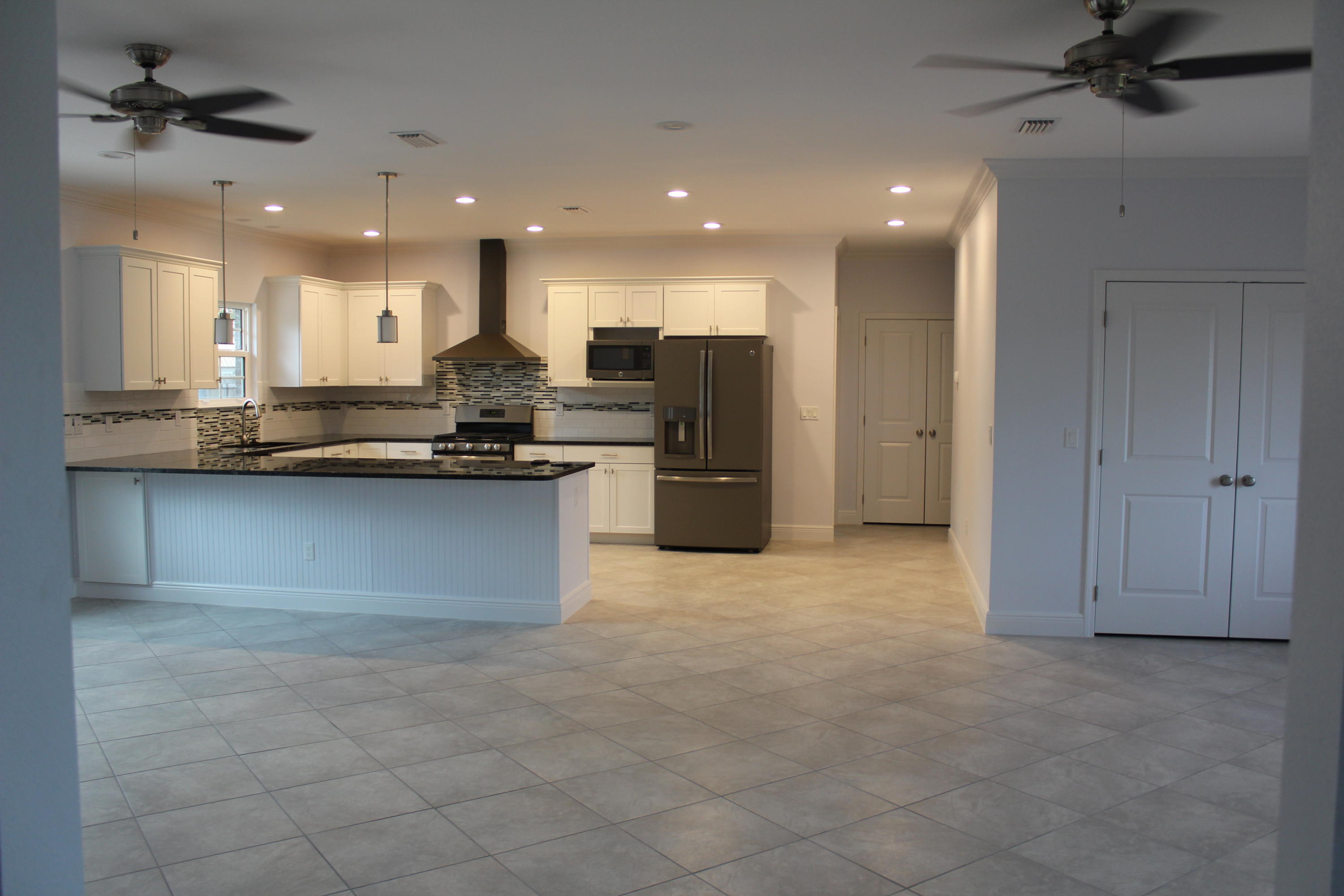 EMERALD POINTE PLAT 1 - Residential