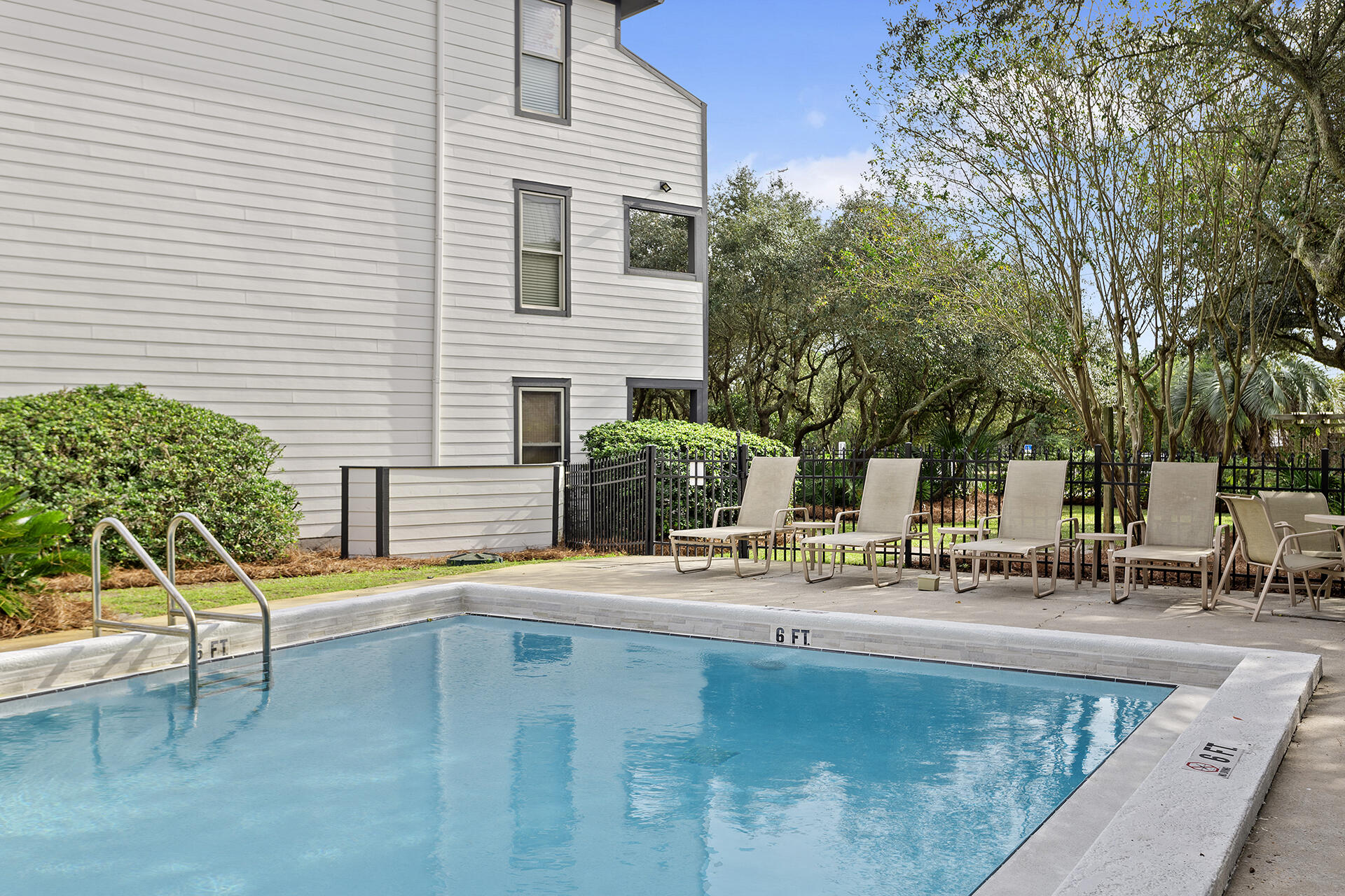 INLET DUNES CONDO PH 1 - Residential
