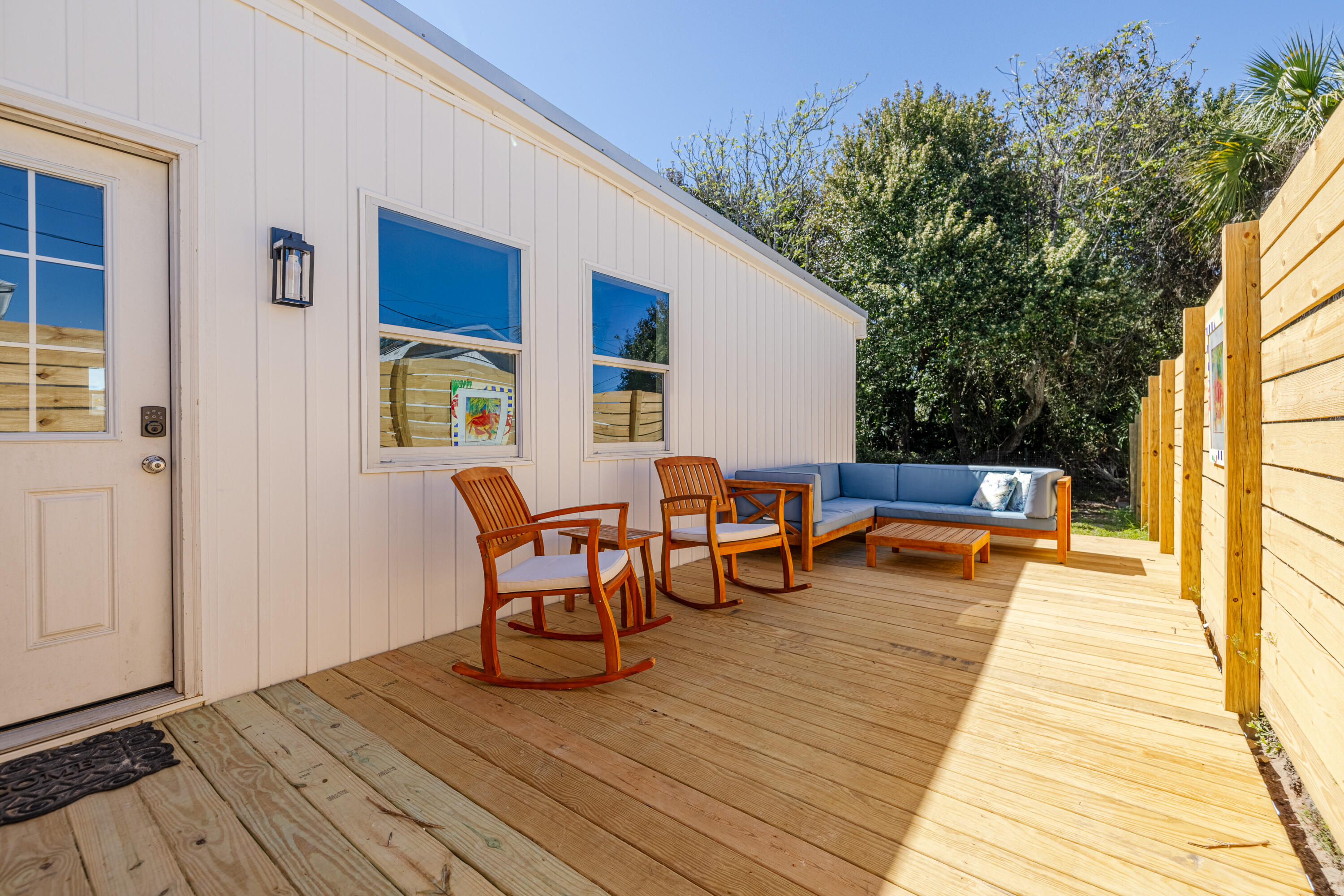 LAGUNA BEACH ESTATES 4TH ADDN - Residential