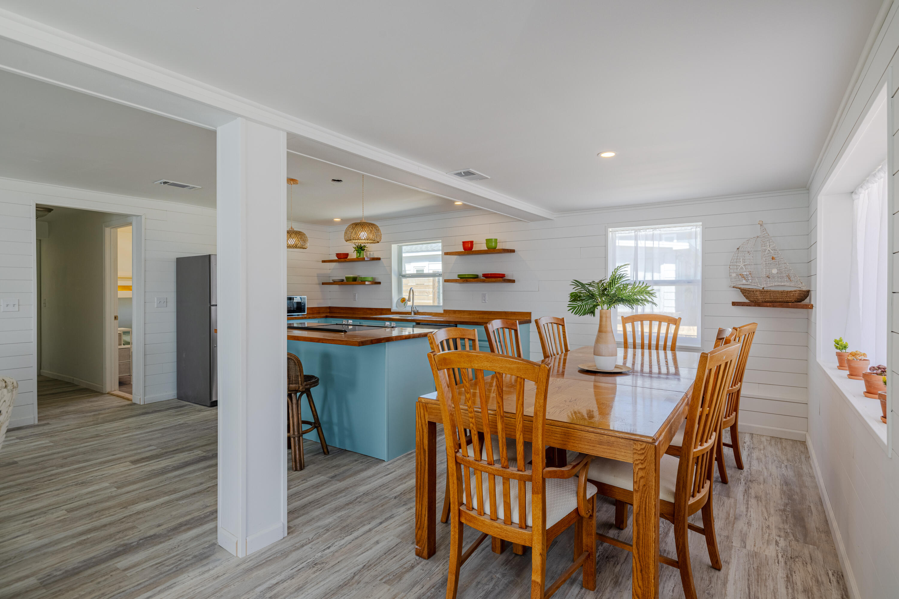 LAGUNA BEACH ESTATES 4TH ADDN - Residential