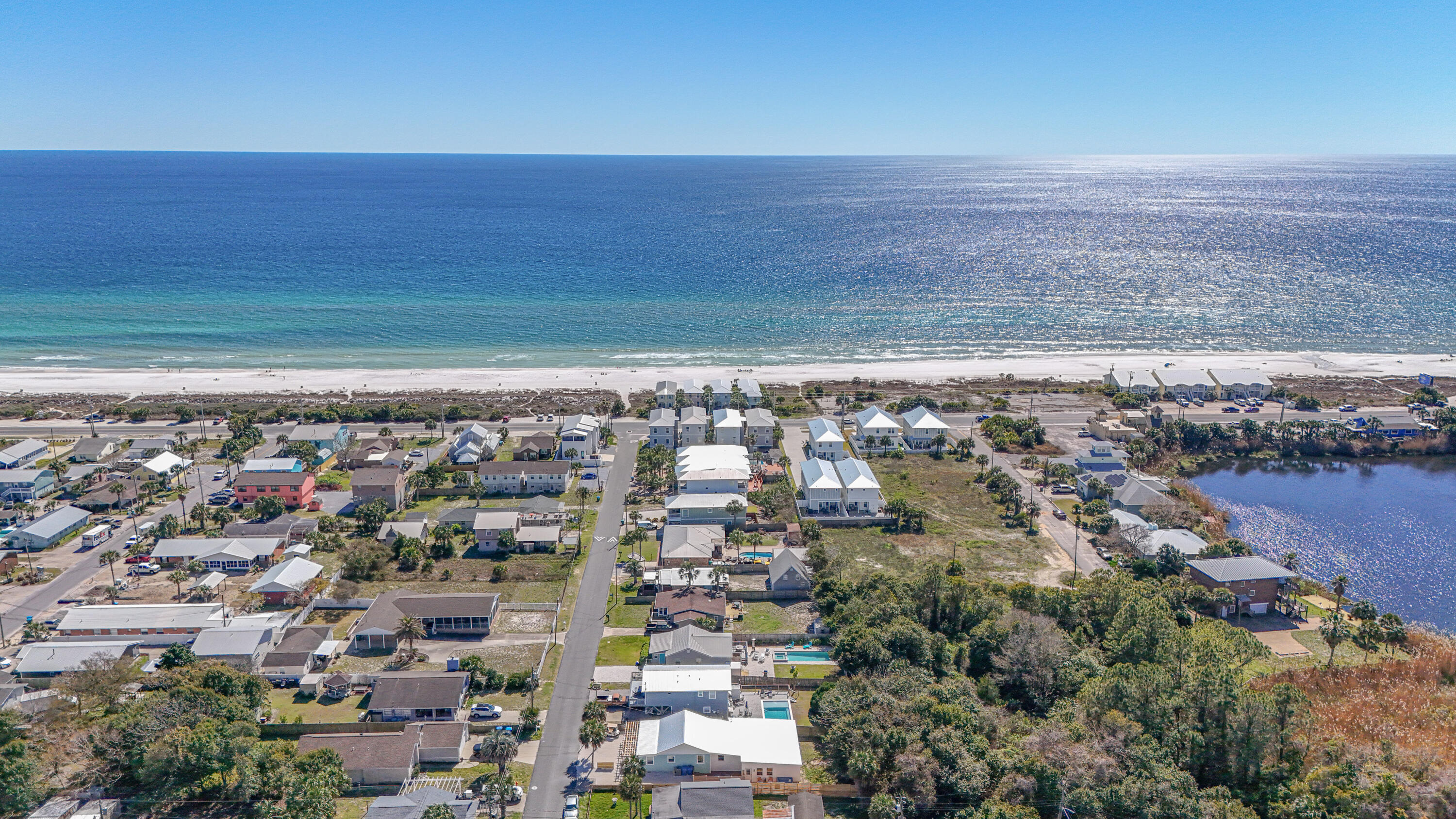 LAGUNA BEACH ESTATES 4TH ADDN - Residential