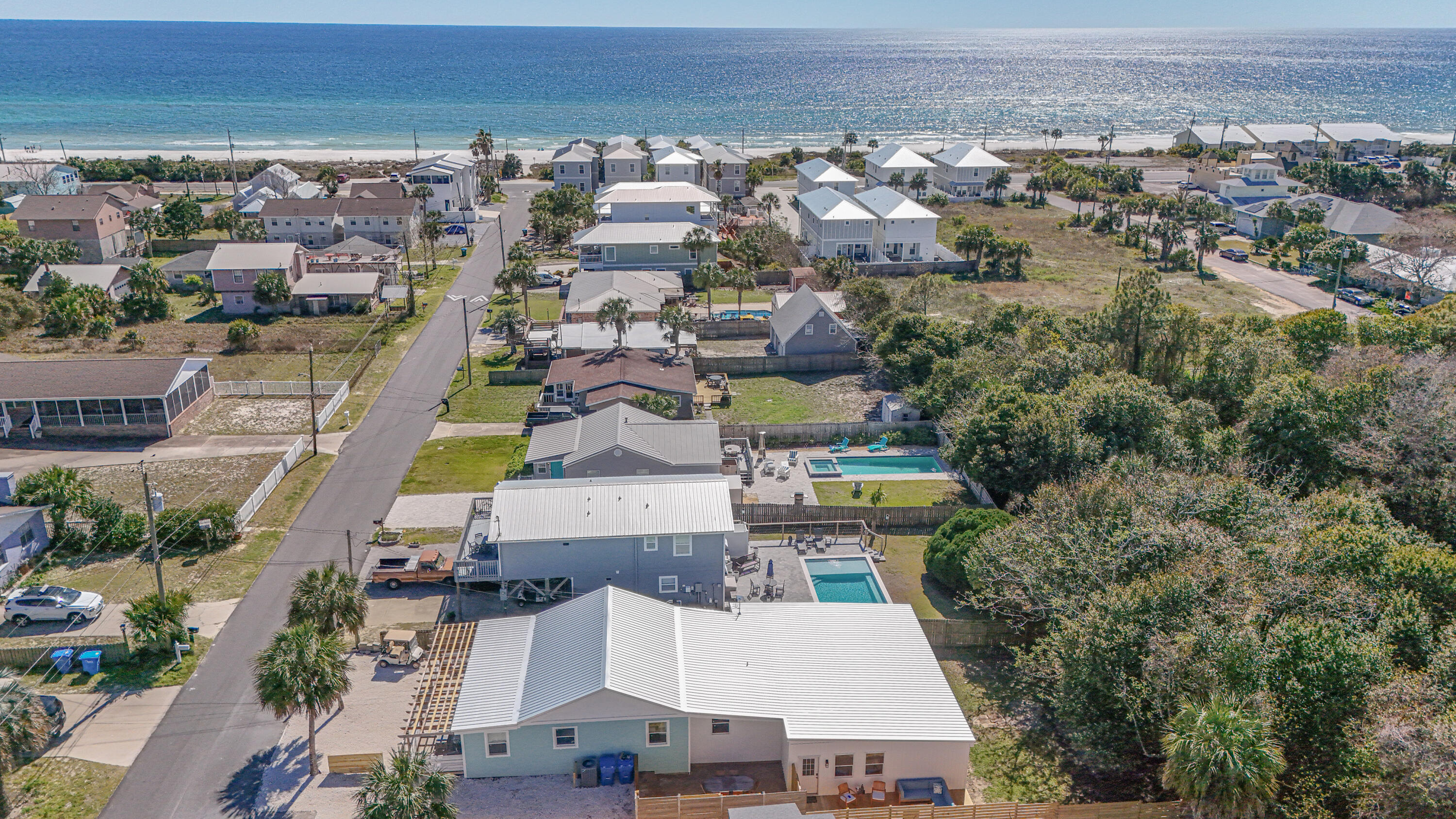 LAGUNA BEACH ESTATES 4TH ADDN - Residential